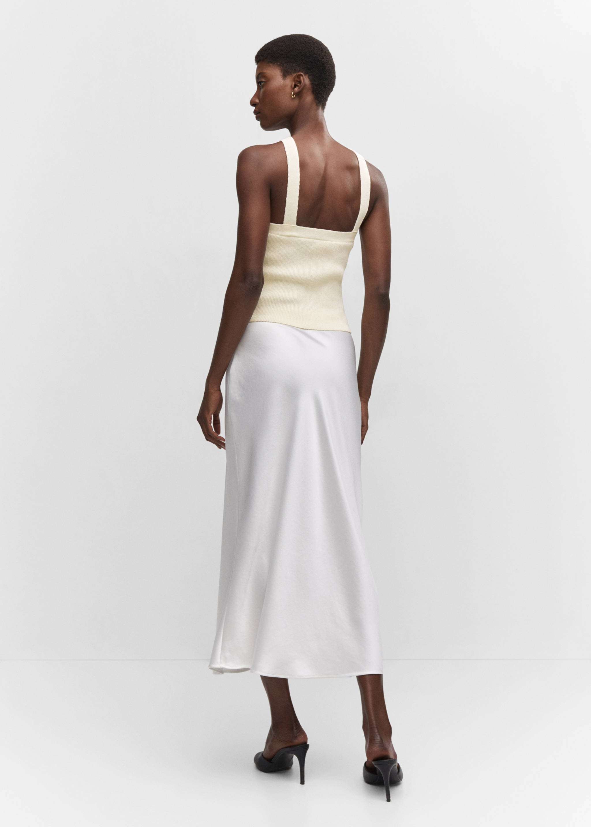 Knitted top with hoop detail - Reverse of the article