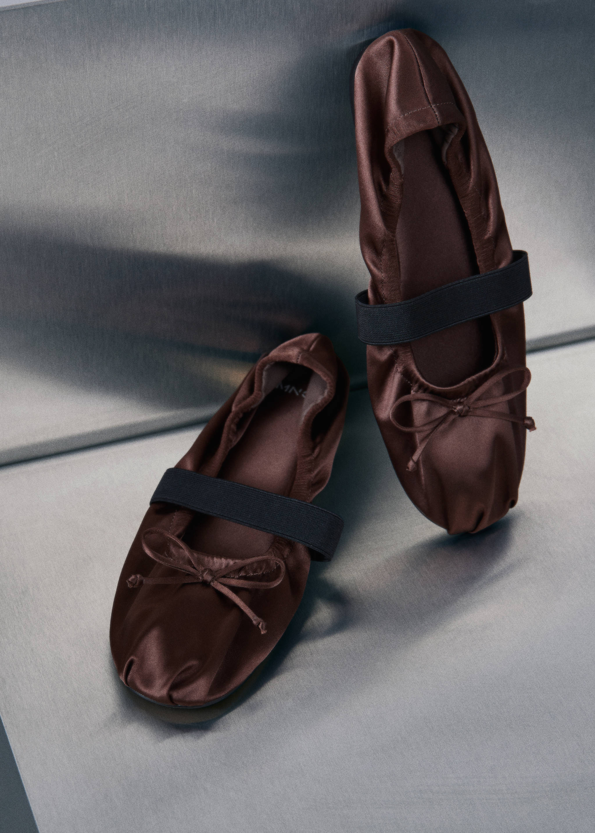 Elastic satin ballet flats - Details of the article 9, Chocolate. Ref: 57083795-00.