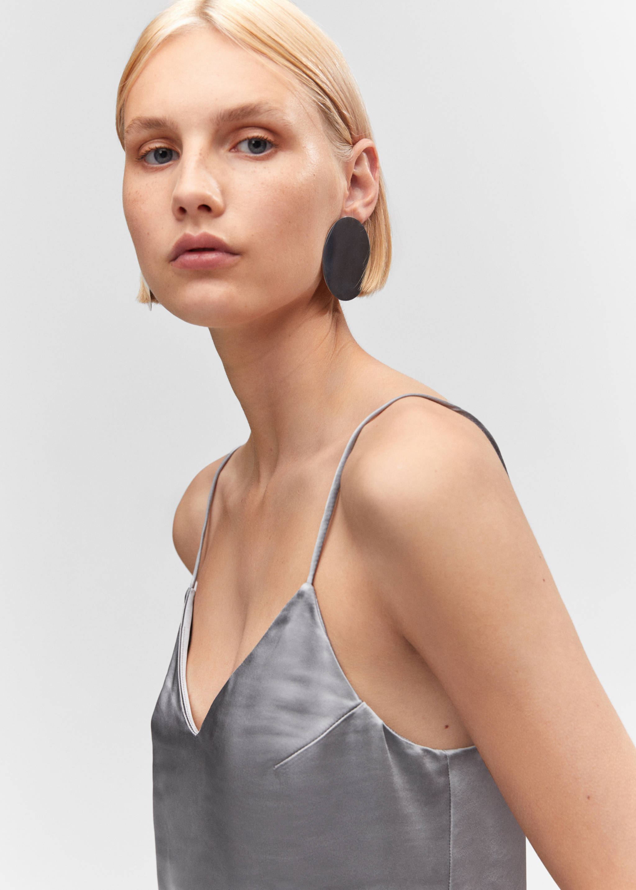 Side-slit satin dress - Details of the article 1