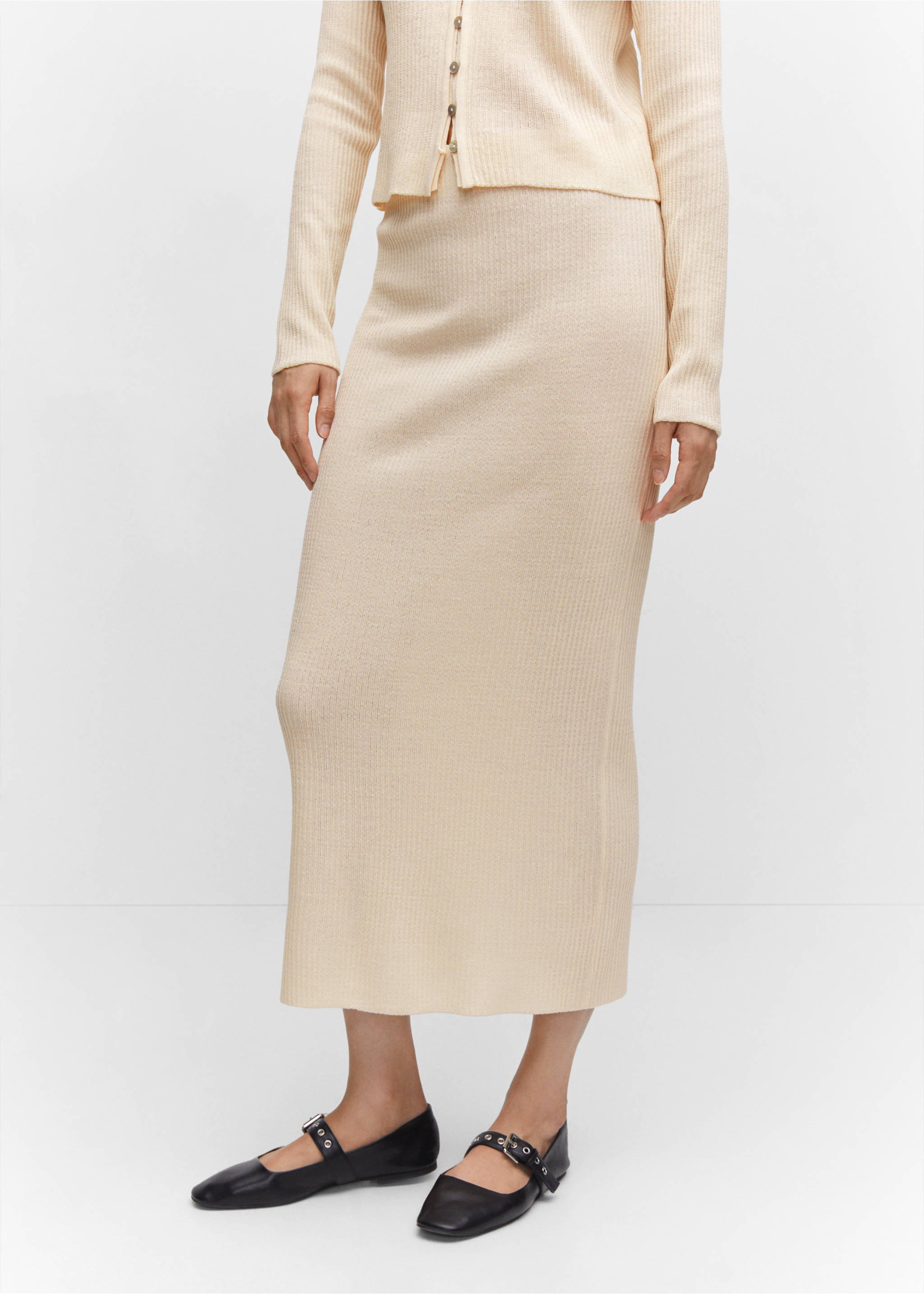 Long knitted skirt - Medium plane, Ecru. Ref: 57083816-00.