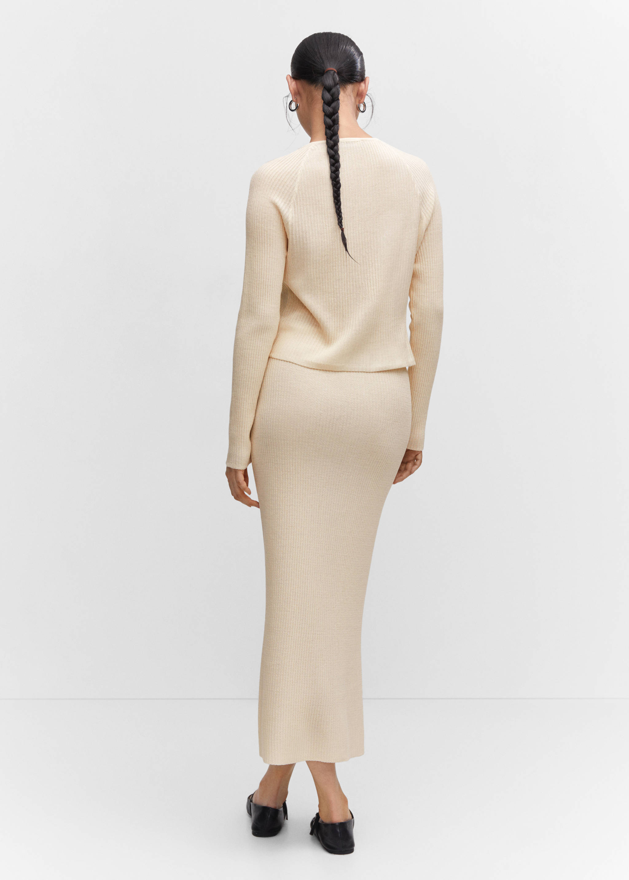 Long knitted skirt - Reverse of the article