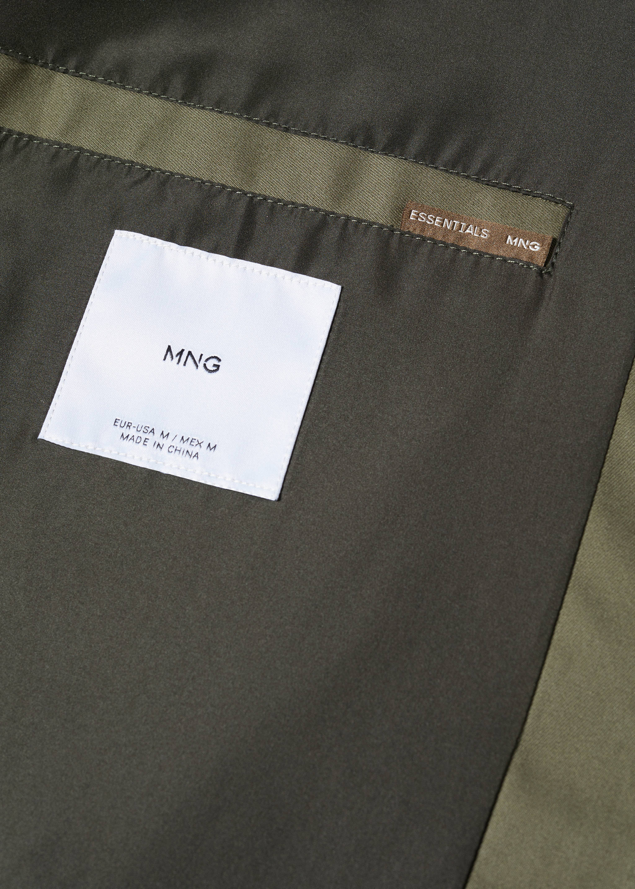 Water-repellent cotton trench coat - Details of the article 8