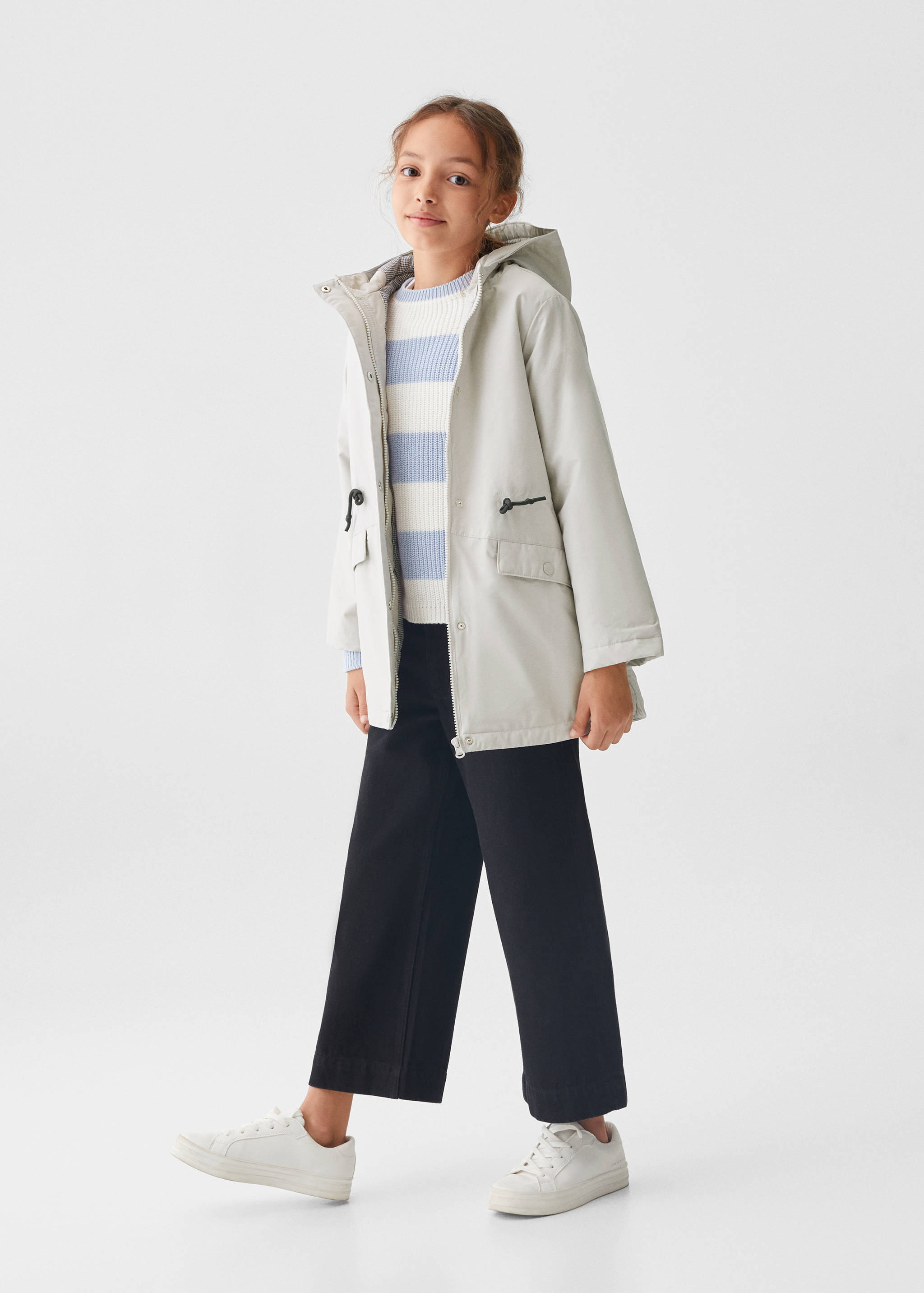 Hooded water-repellent coat - General plane