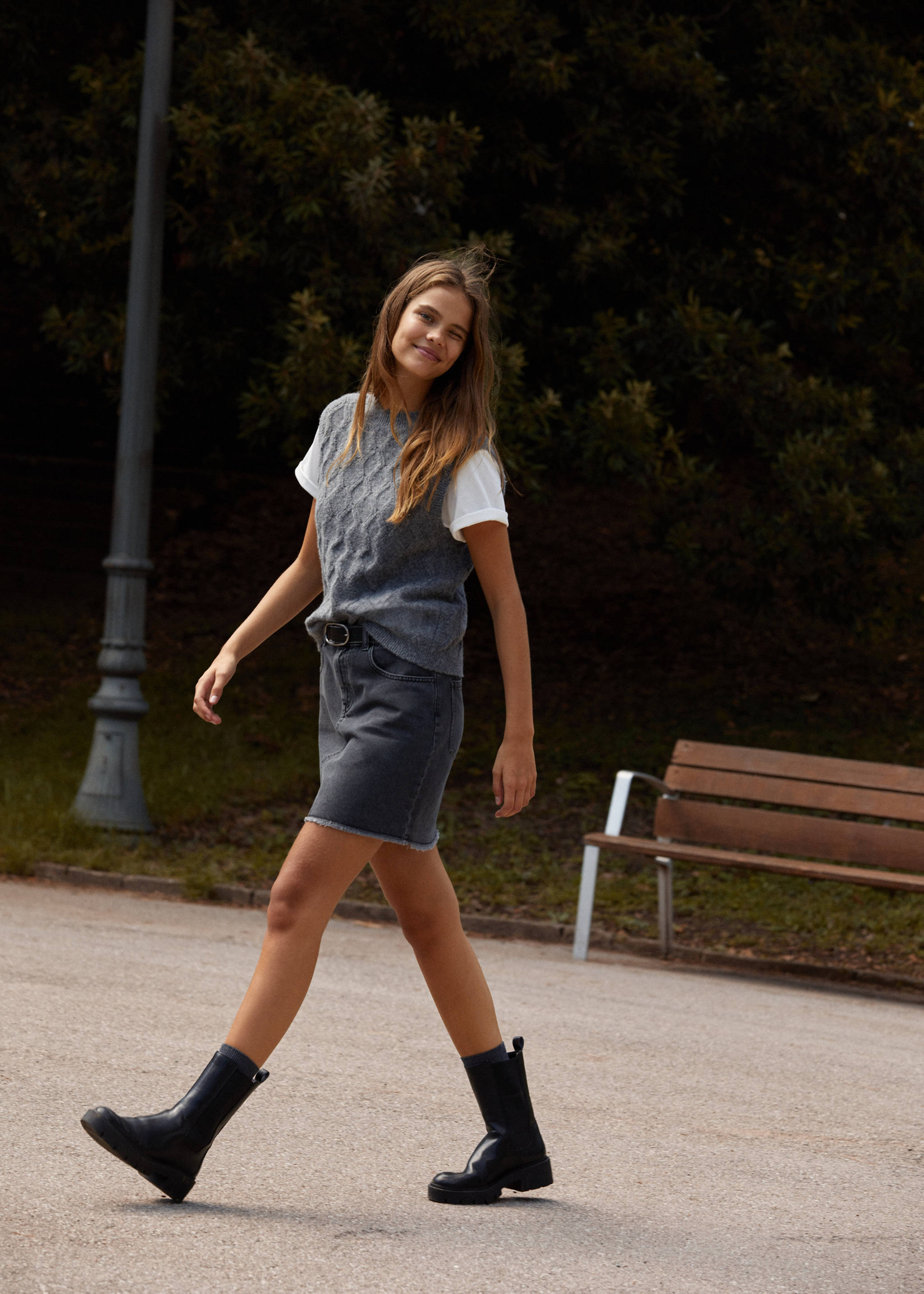 Braided-knit gilet - Details of the article 5