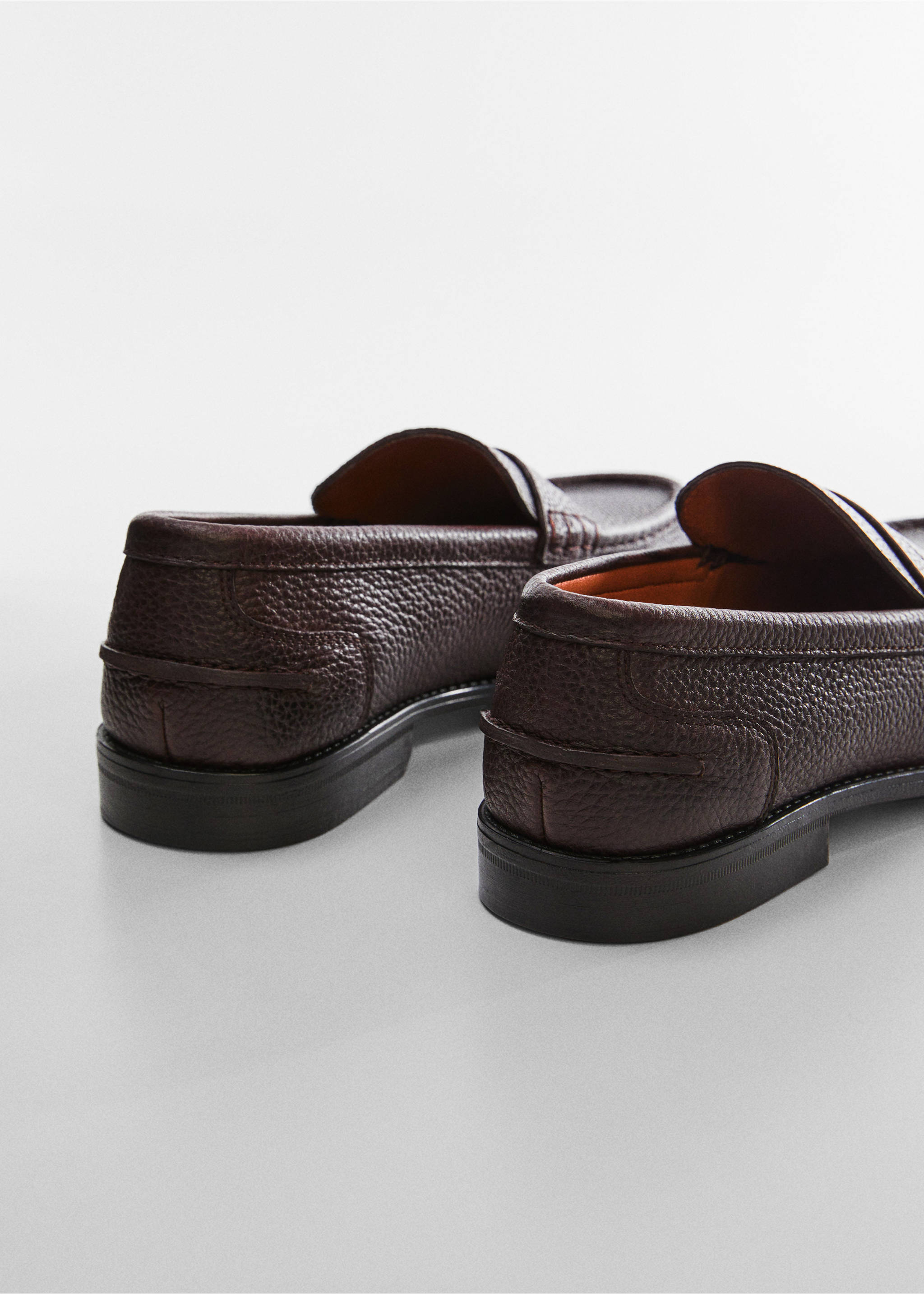 Moccasins with leather mask - Details of the article 1, Brown. Ref: 57084397-00.