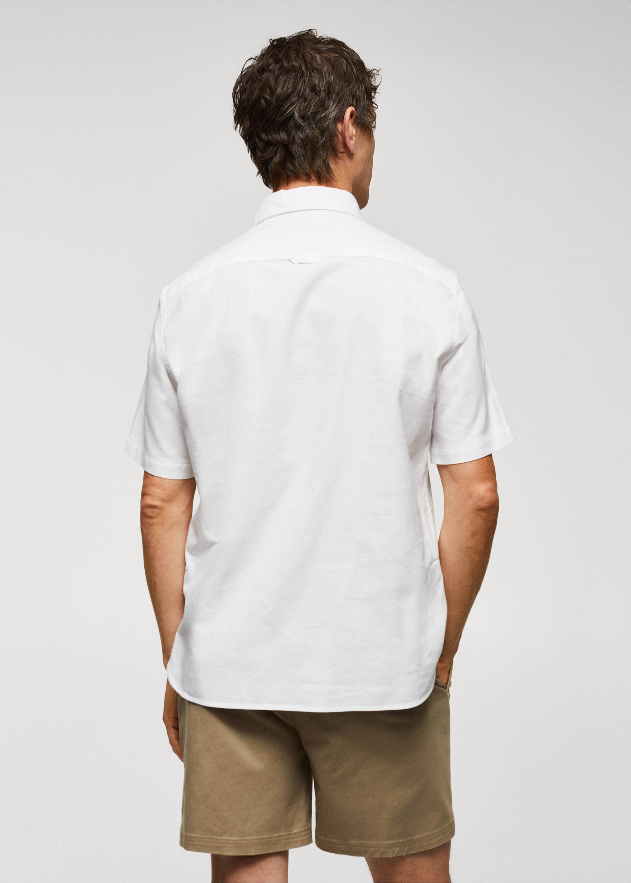 Chemise 100 % coton regular-fit - Verso de l’article, Blanc. Ref: 57085786-00.