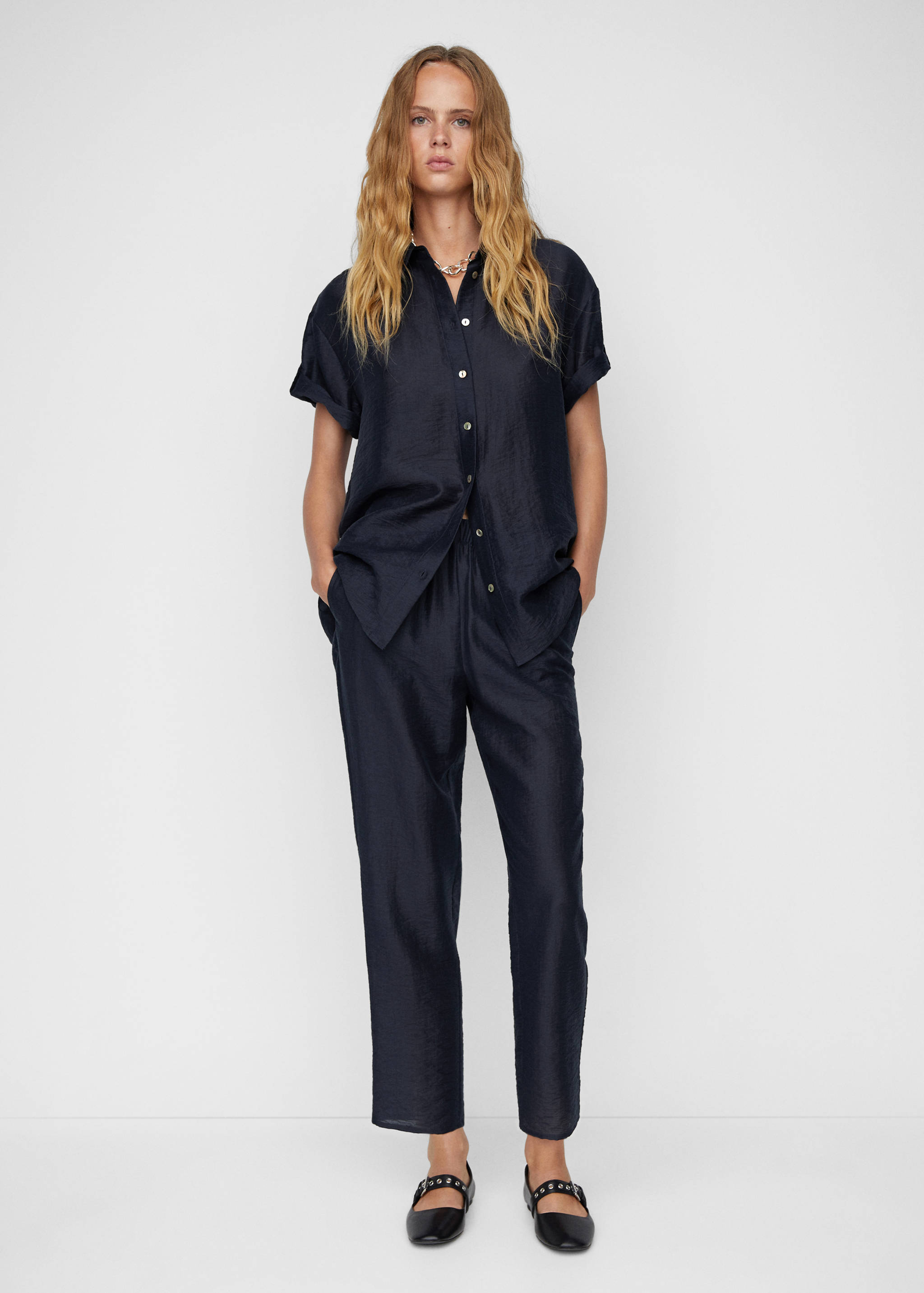 Satinierte Lyocell-Hose - Allgemeine Ansicht