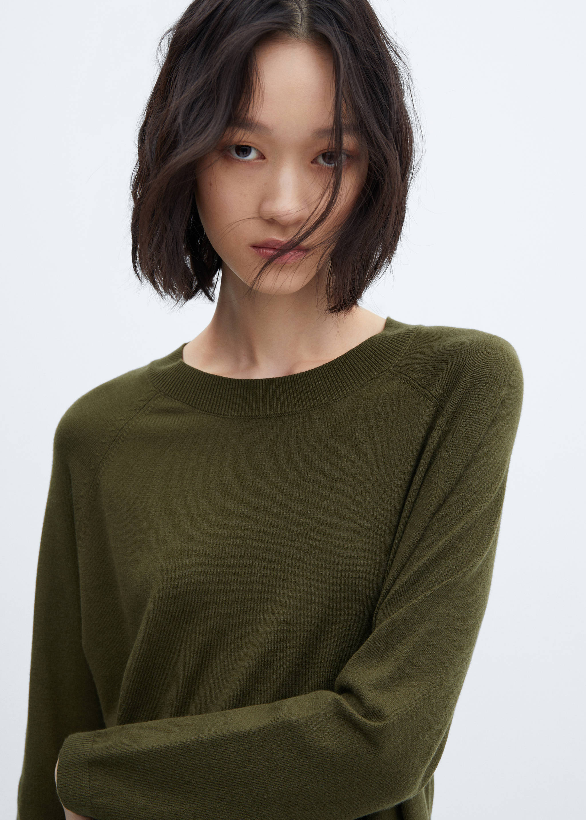 Round-neck knitted dress - Details of the article 1