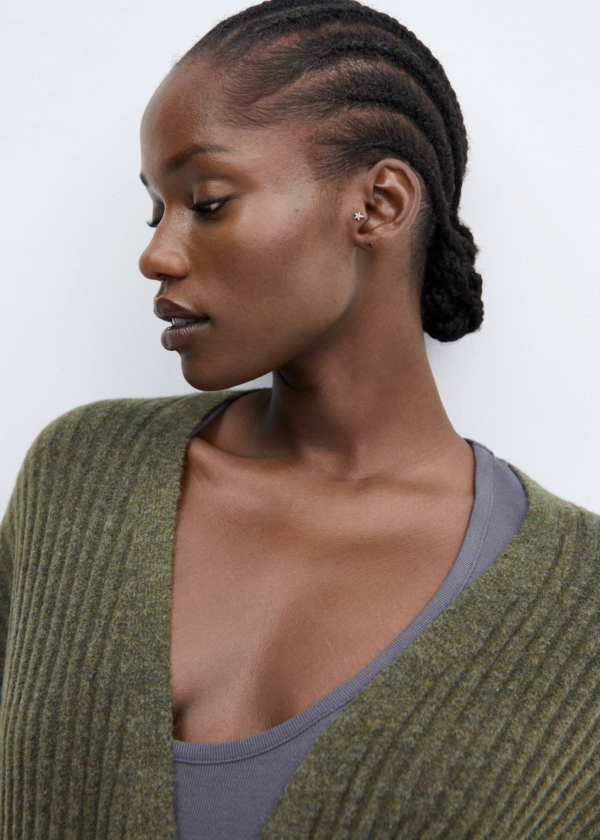 Cardigan with patch pocket - Details of the article 4