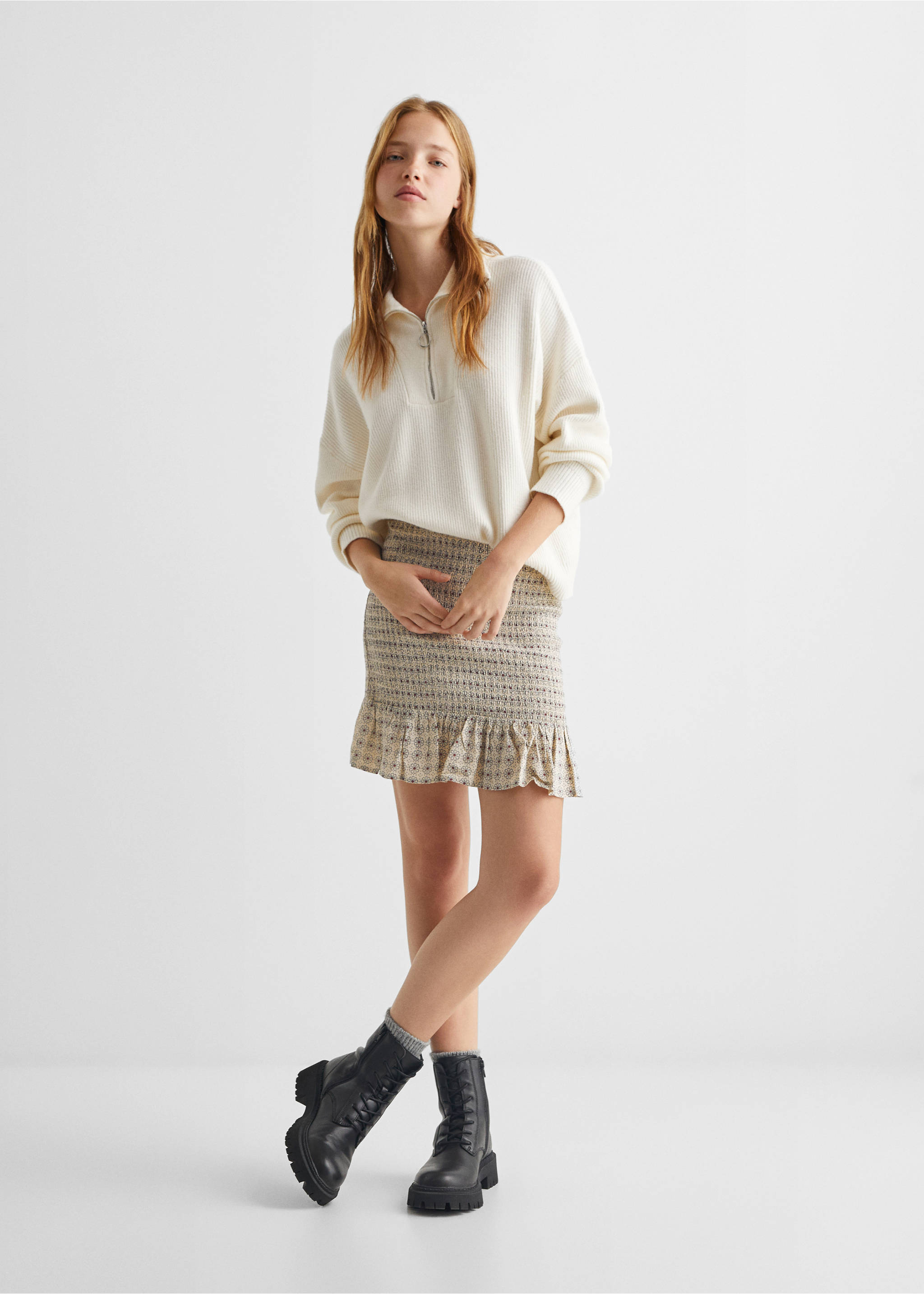 Gathered skirt with ruffle - General plane, Beige. Ref: 57085803-00.