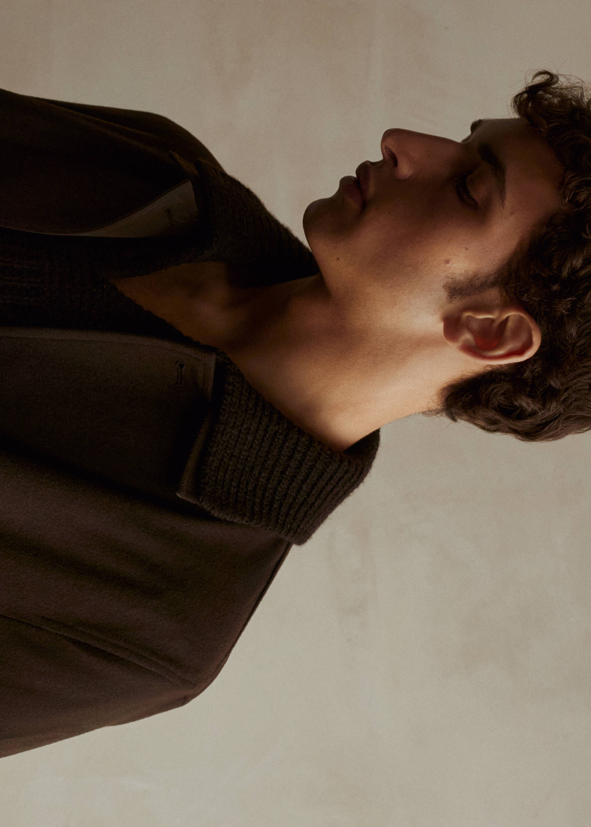 Reversible recycled wool trench coat - Details of the article 6, Brown. Ref: 57085945-00.