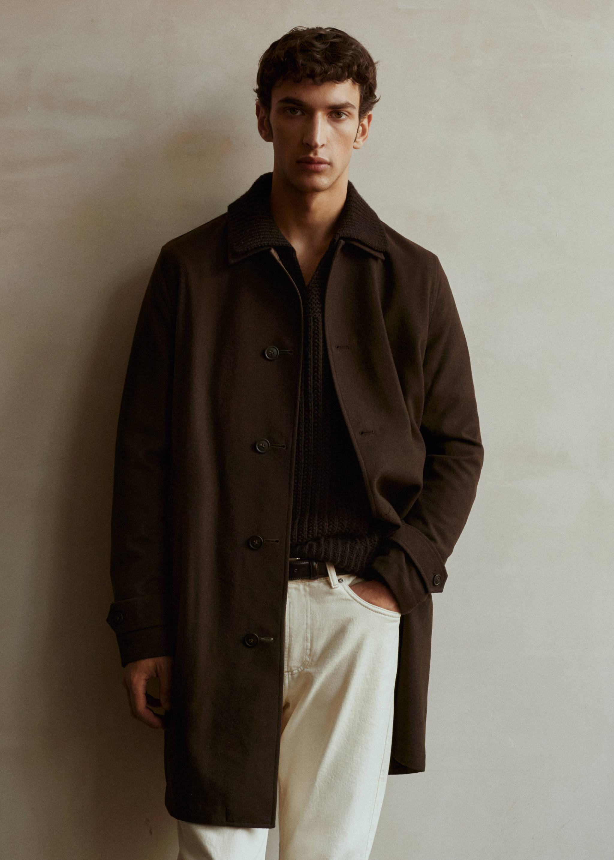 Reversible recycled wool trench coat - Details of the article 7, Brown. Ref: 57085945-00.