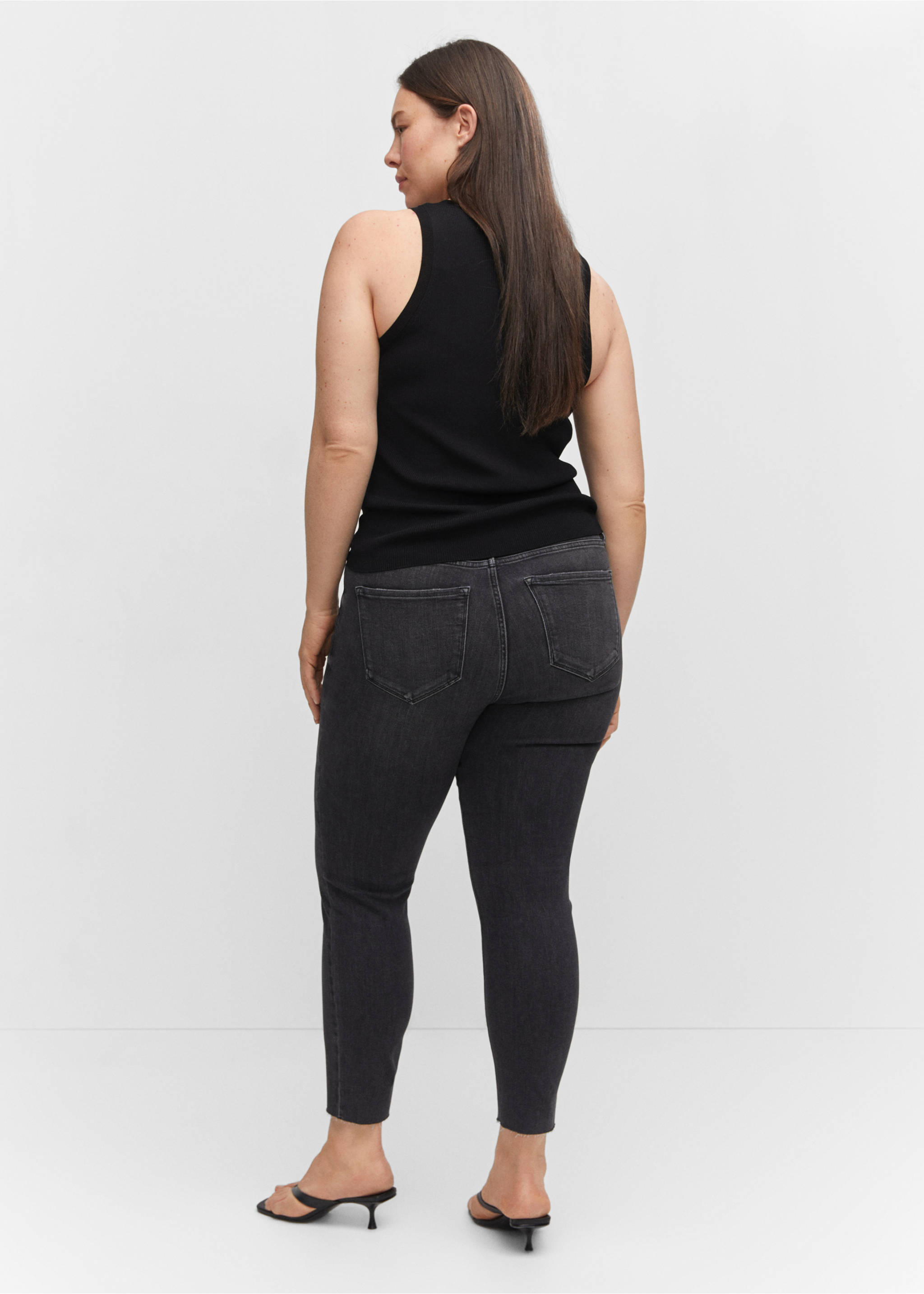 Jeans skinny cropped - Artikkeldetalj 4, Grå. Ref: 57085957-00.