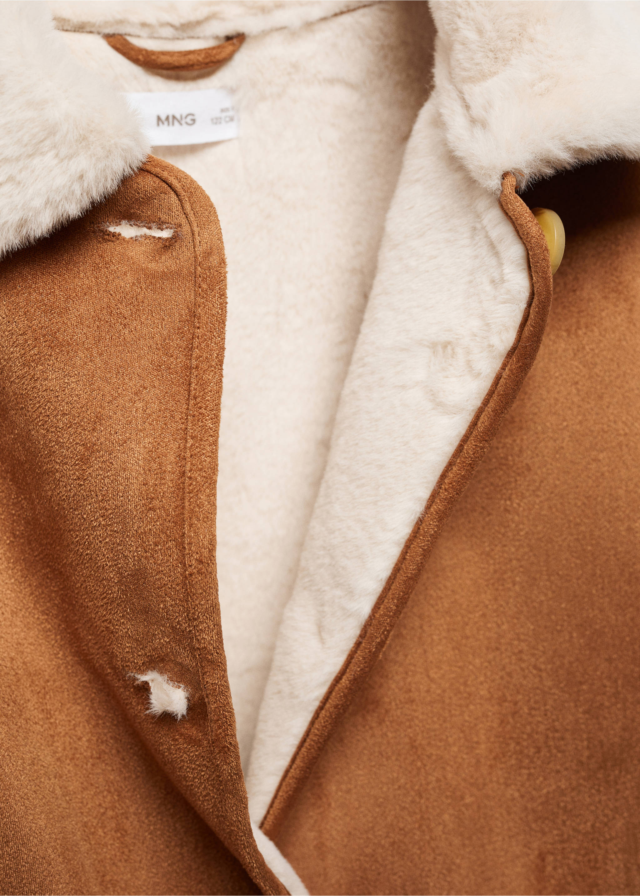Coat with shearling-effect lining - Details of the article 8, Medium Brown. Ref: 57085962-00.