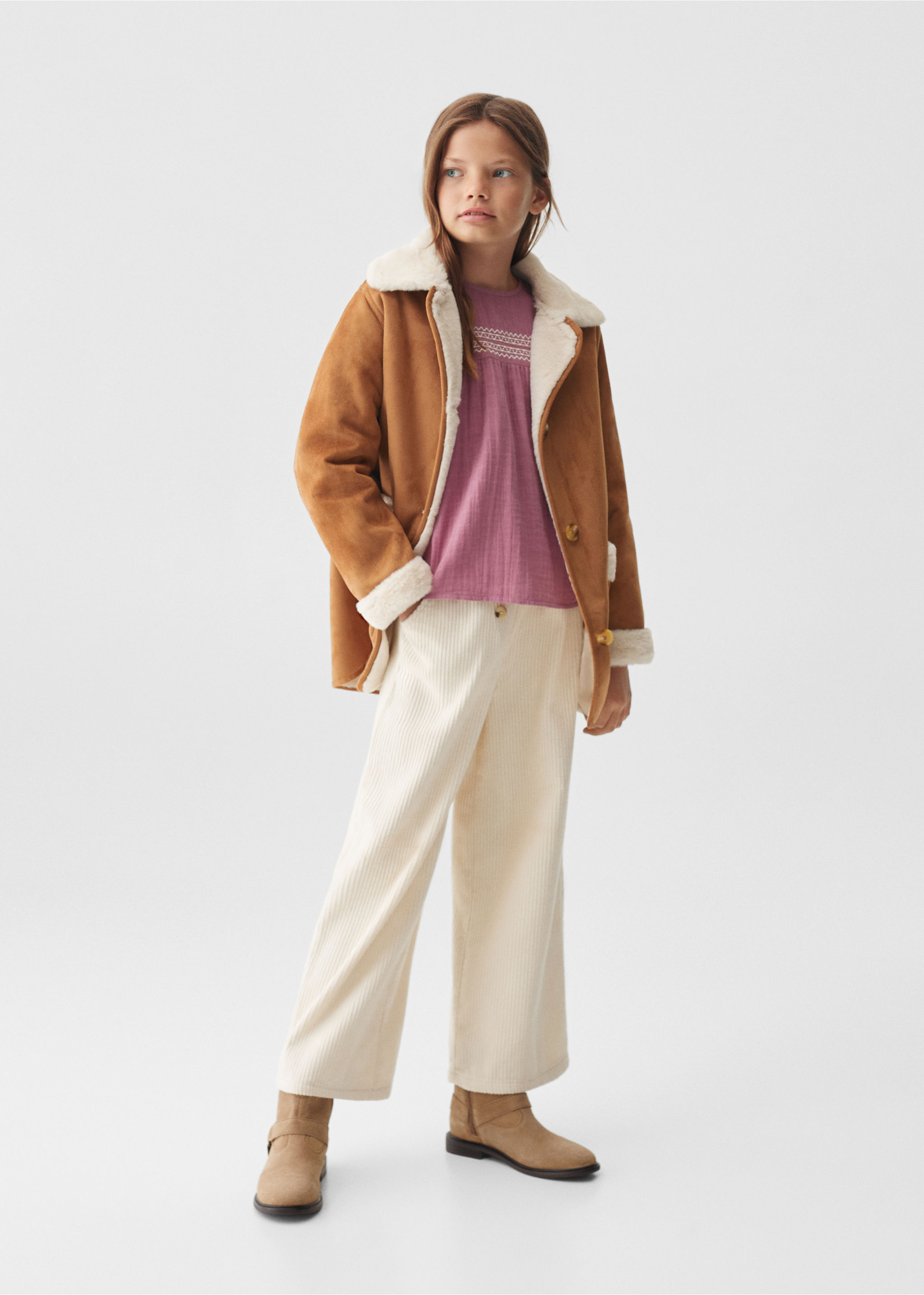 Coat with shearling-effect lining - General plane