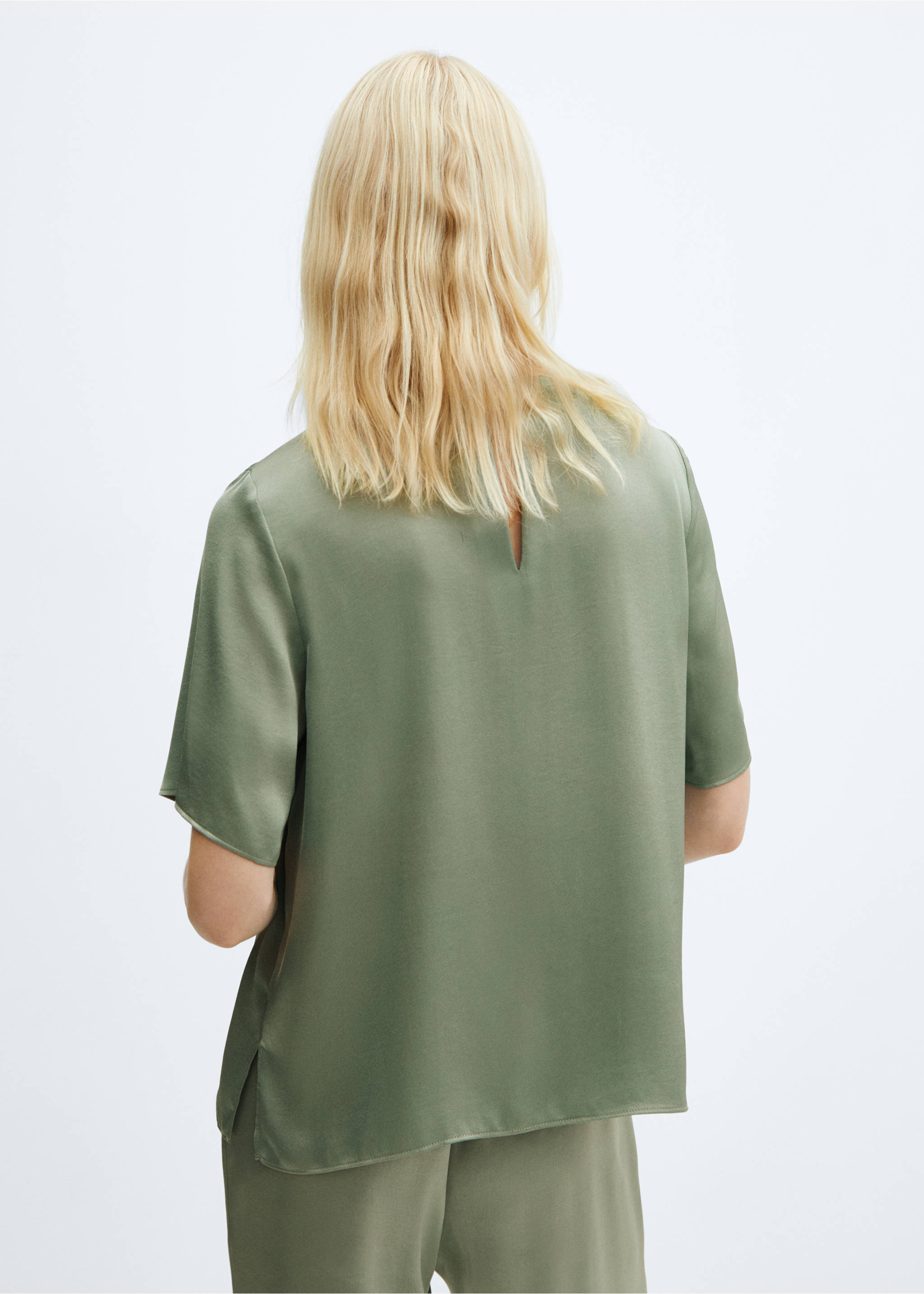 Satin blouse - Reverse of the article, Pastel Green. Ref: 57085976-00.
