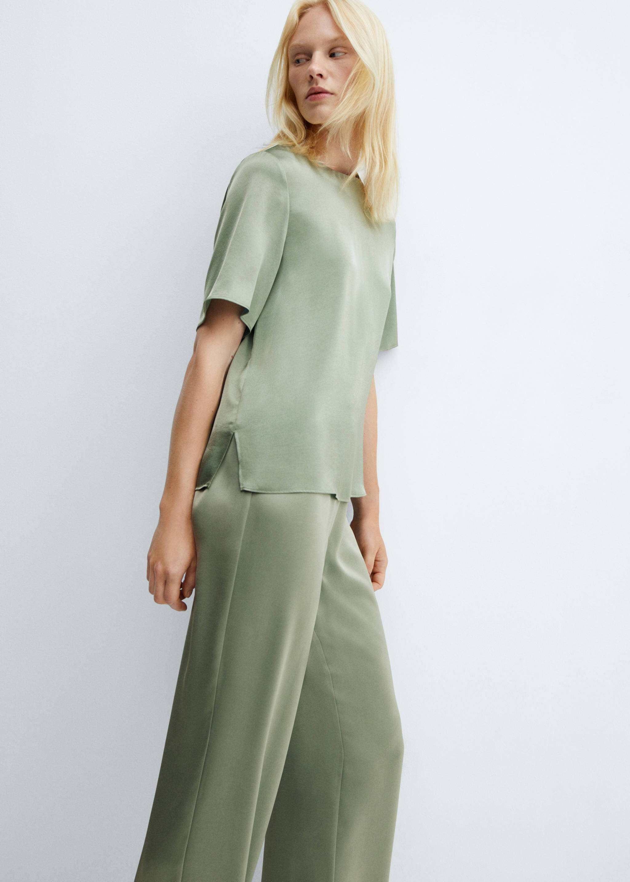 Satin blouse - Details of the article 2