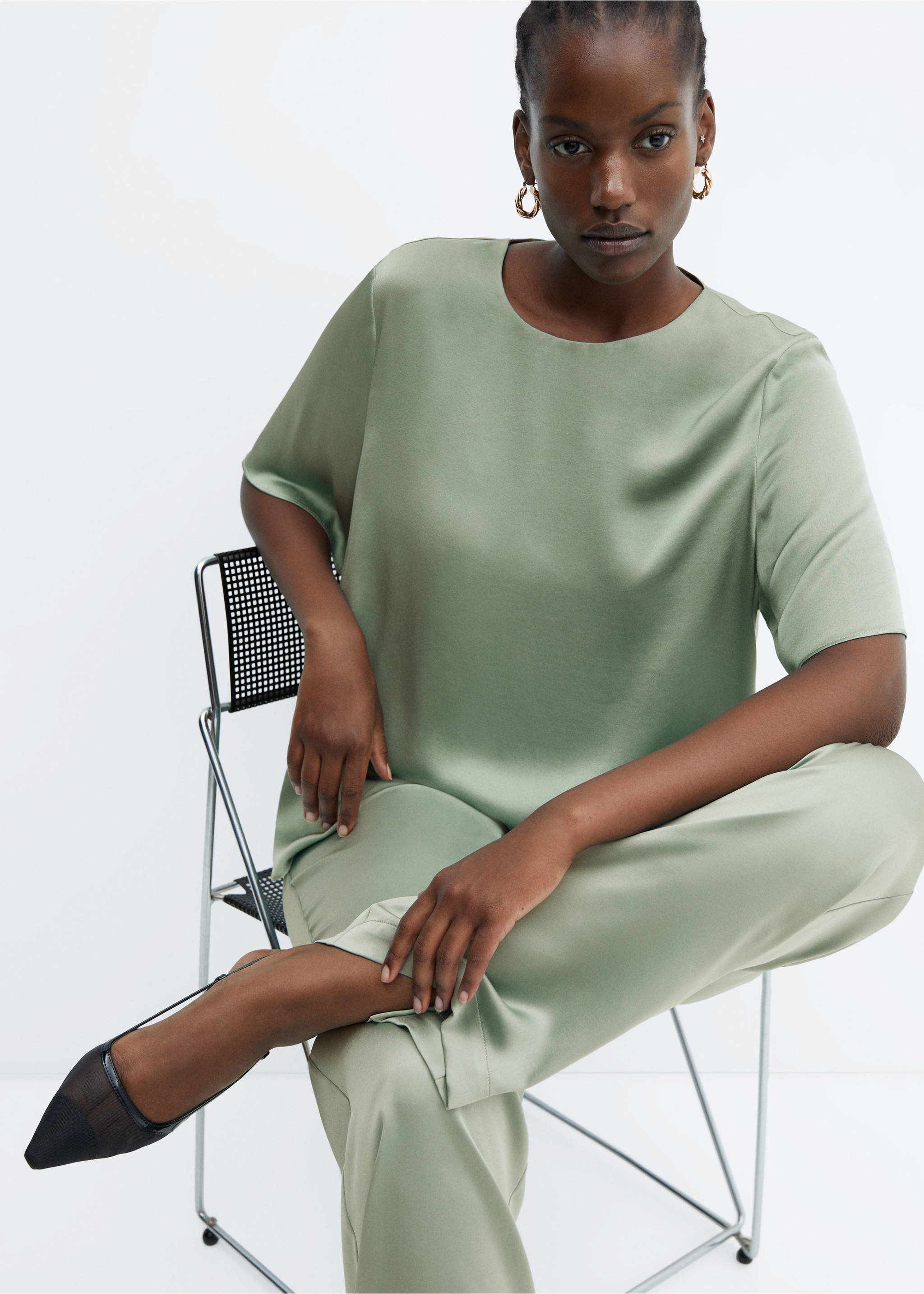 Satin blouse - Details of the article 4, Pastel Green. Ref: 57085976-00.