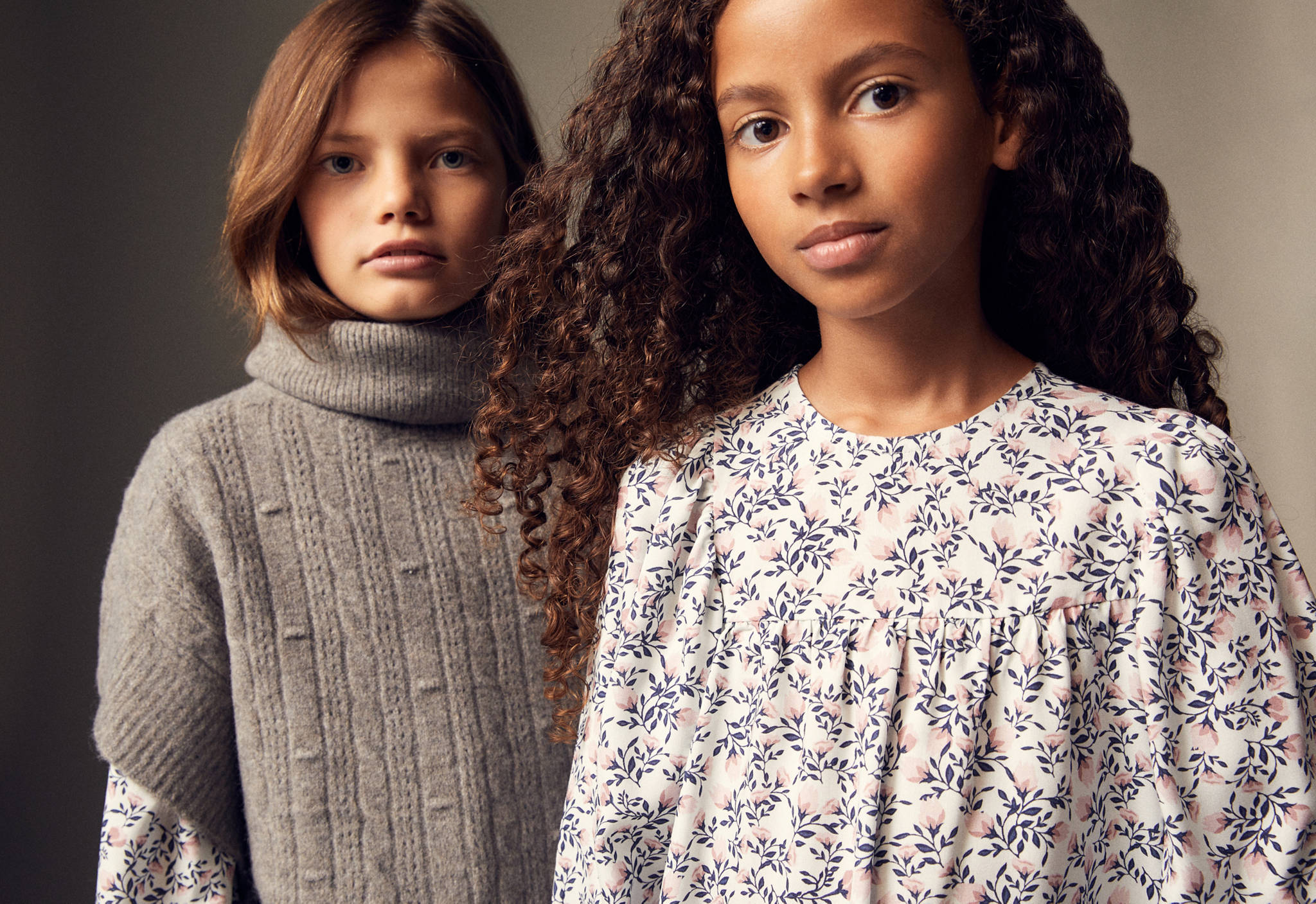 Turtleneck knitted gilet - Panoramic plane