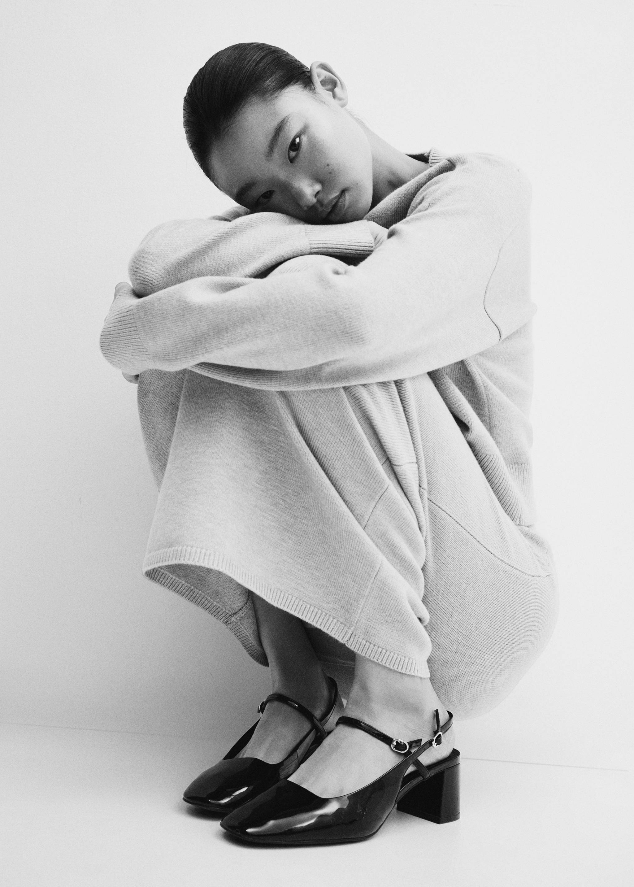 Pullover mit Ziernähten - Detail des Artikels 2