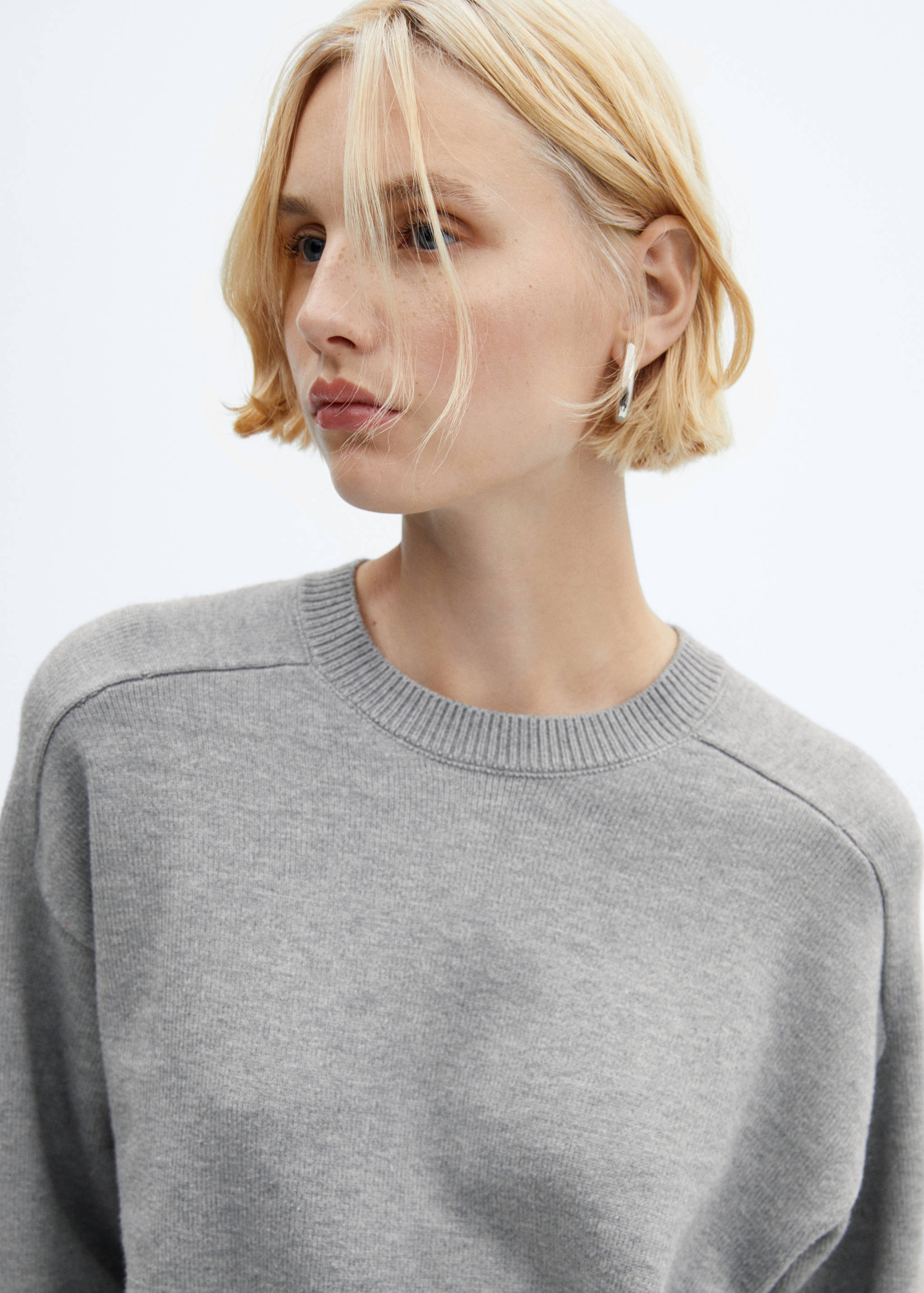 Pullover mit Ziernähten - Detail des Artikels 1