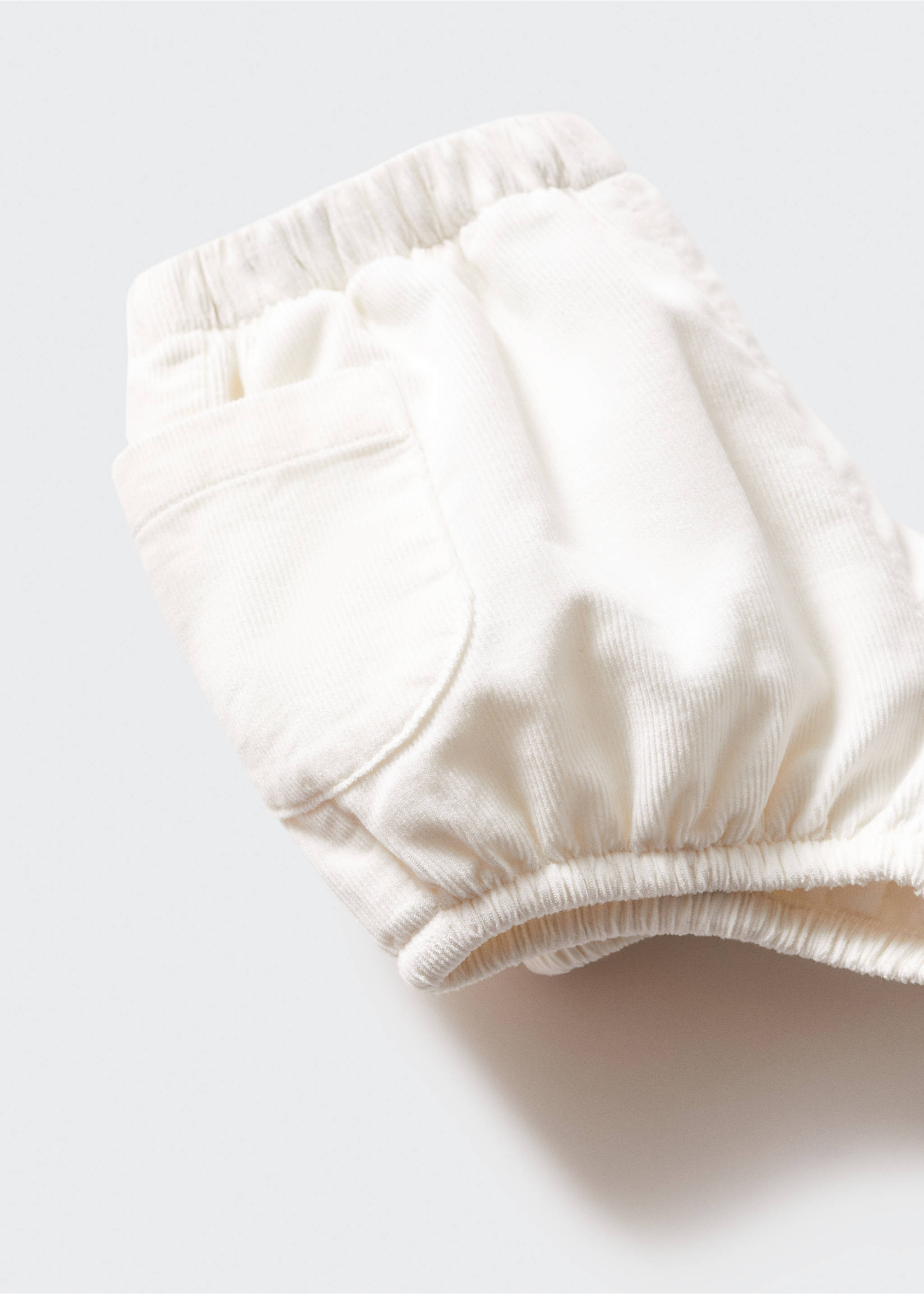 Pocketed corduroy shorts - Details of the article 8, Off White. Ref: 57086724-00.