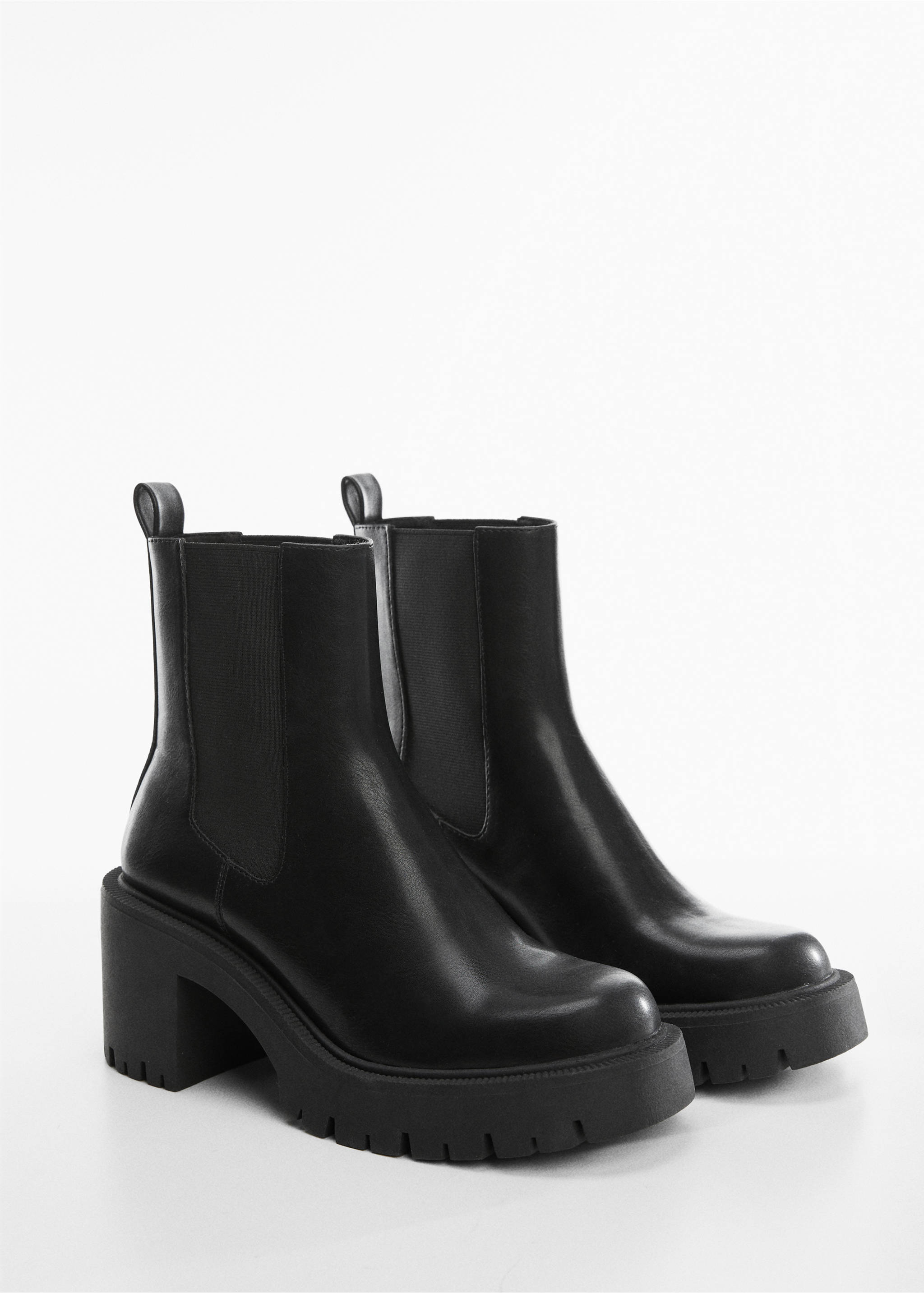 Track sole Chelsea boots - Medium plane, Black. Ref: 57087723-00.