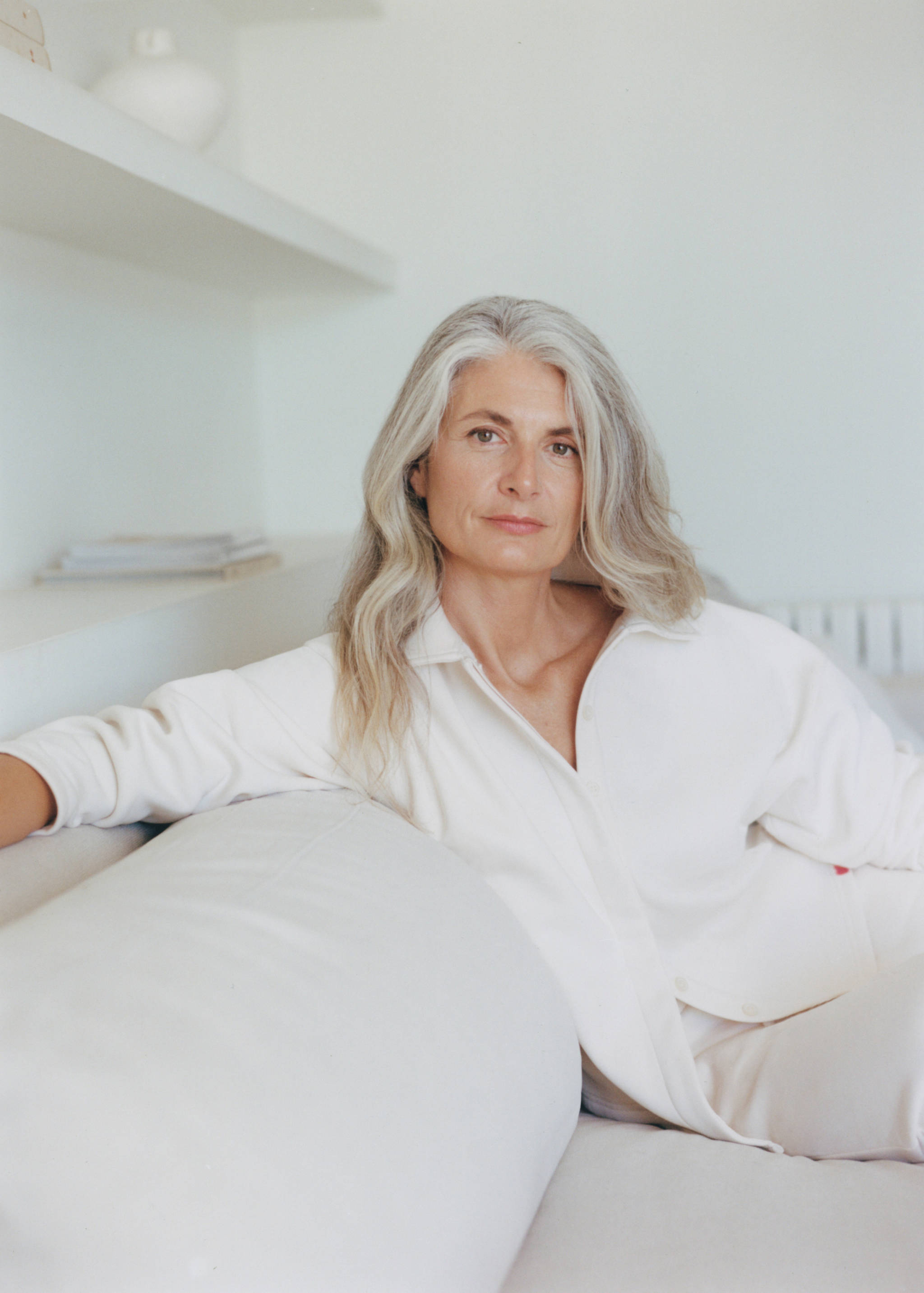 Solidarity buttoned sweatshirt - Details of the article 7, Ecru. Ref: 57087756-00.