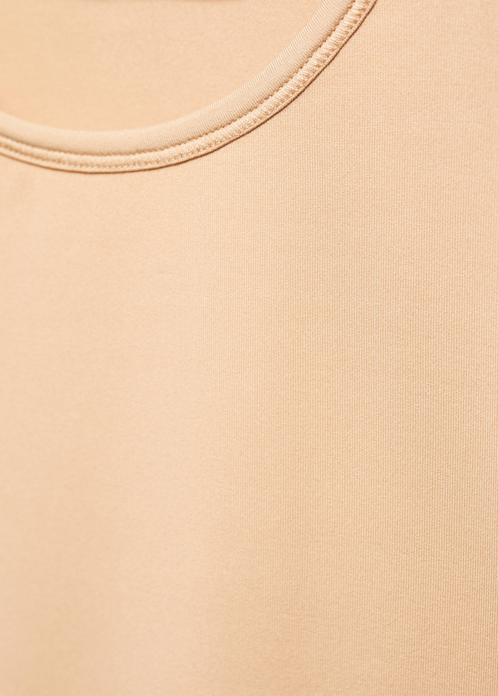 Rounded neck t-shirt - Details of the article 8