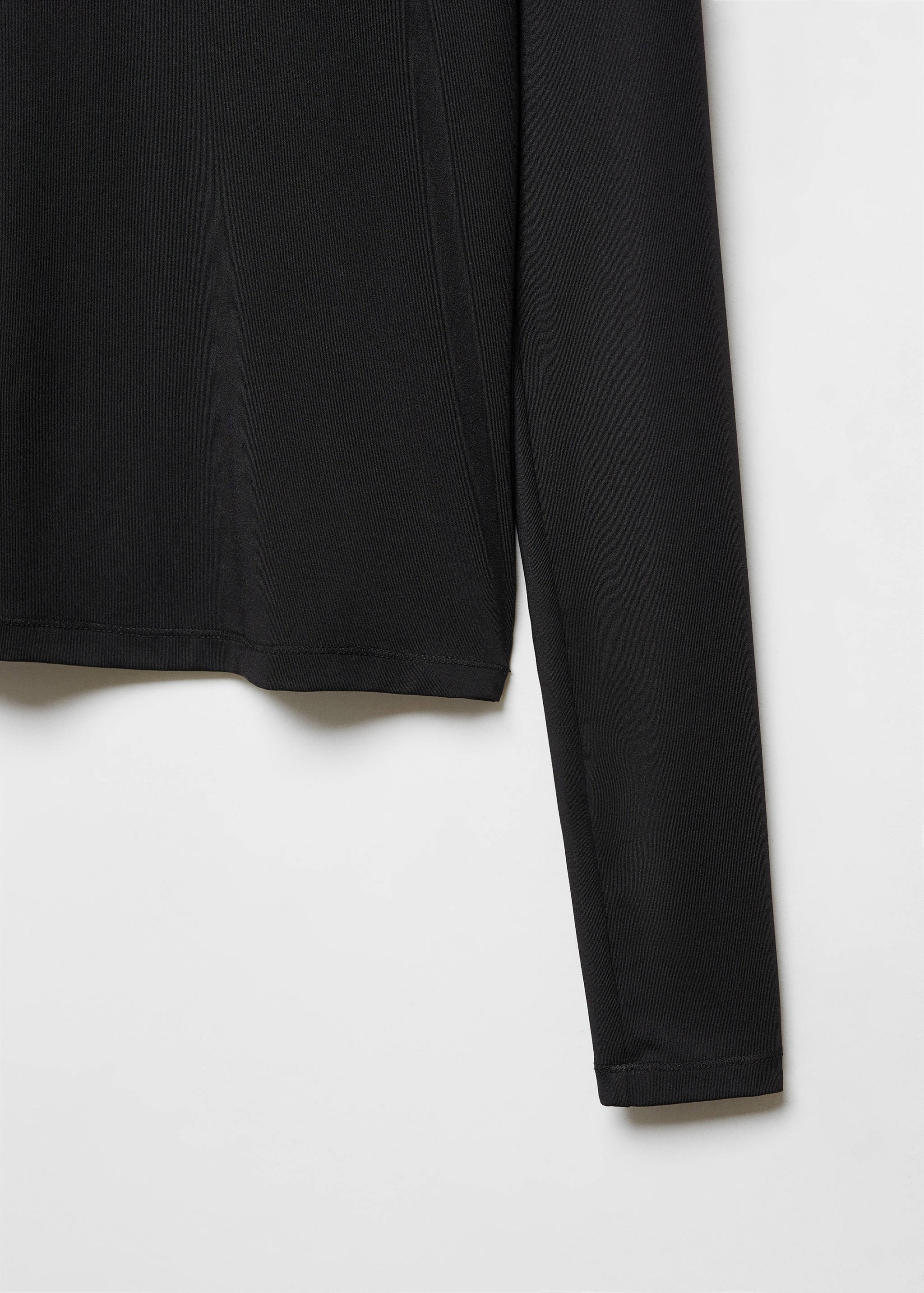 Rounded neck t-shirt - Details of the article 8