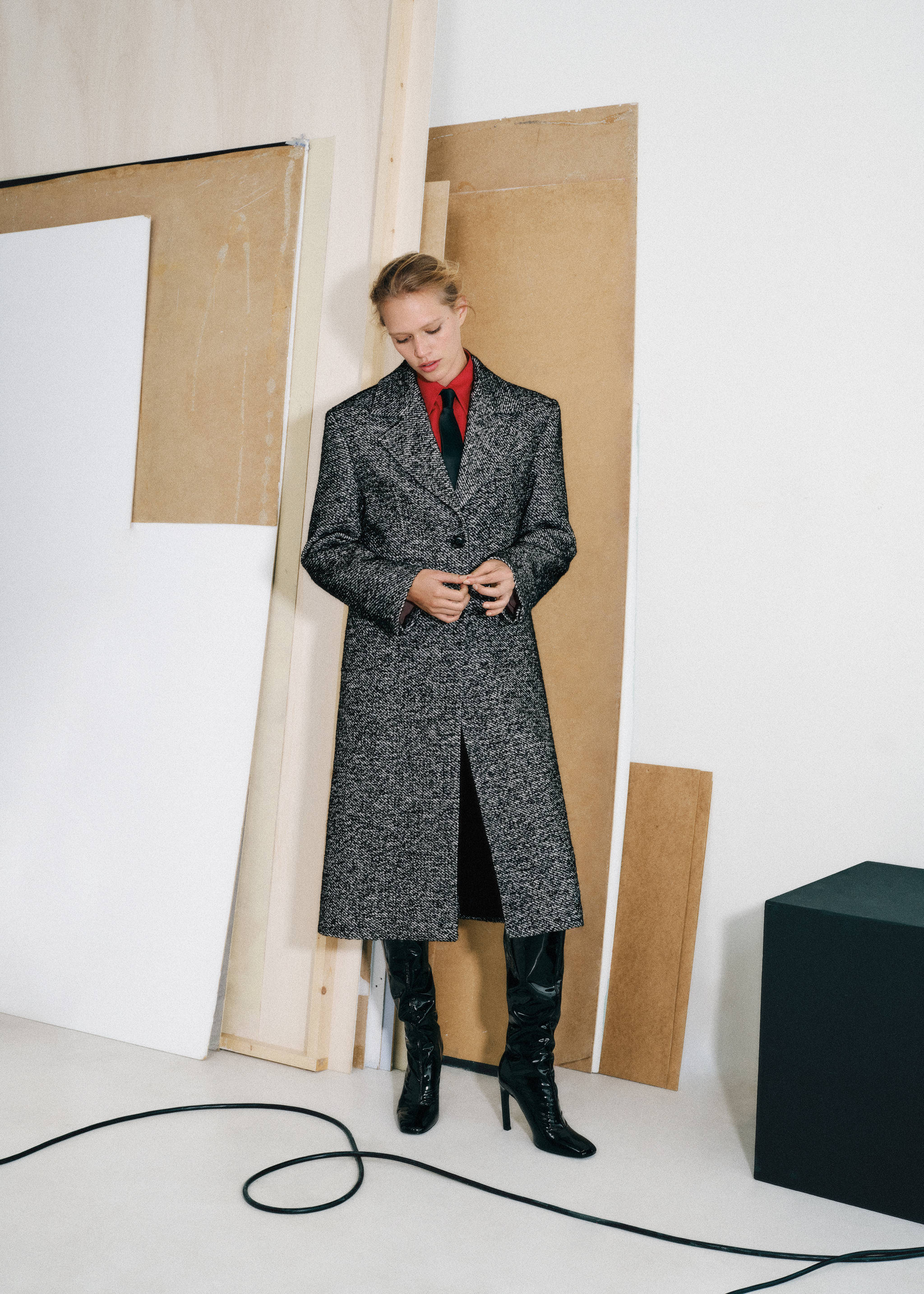 Long marbled coat - Details of the article 7, Off White. Ref: 57088277-00.