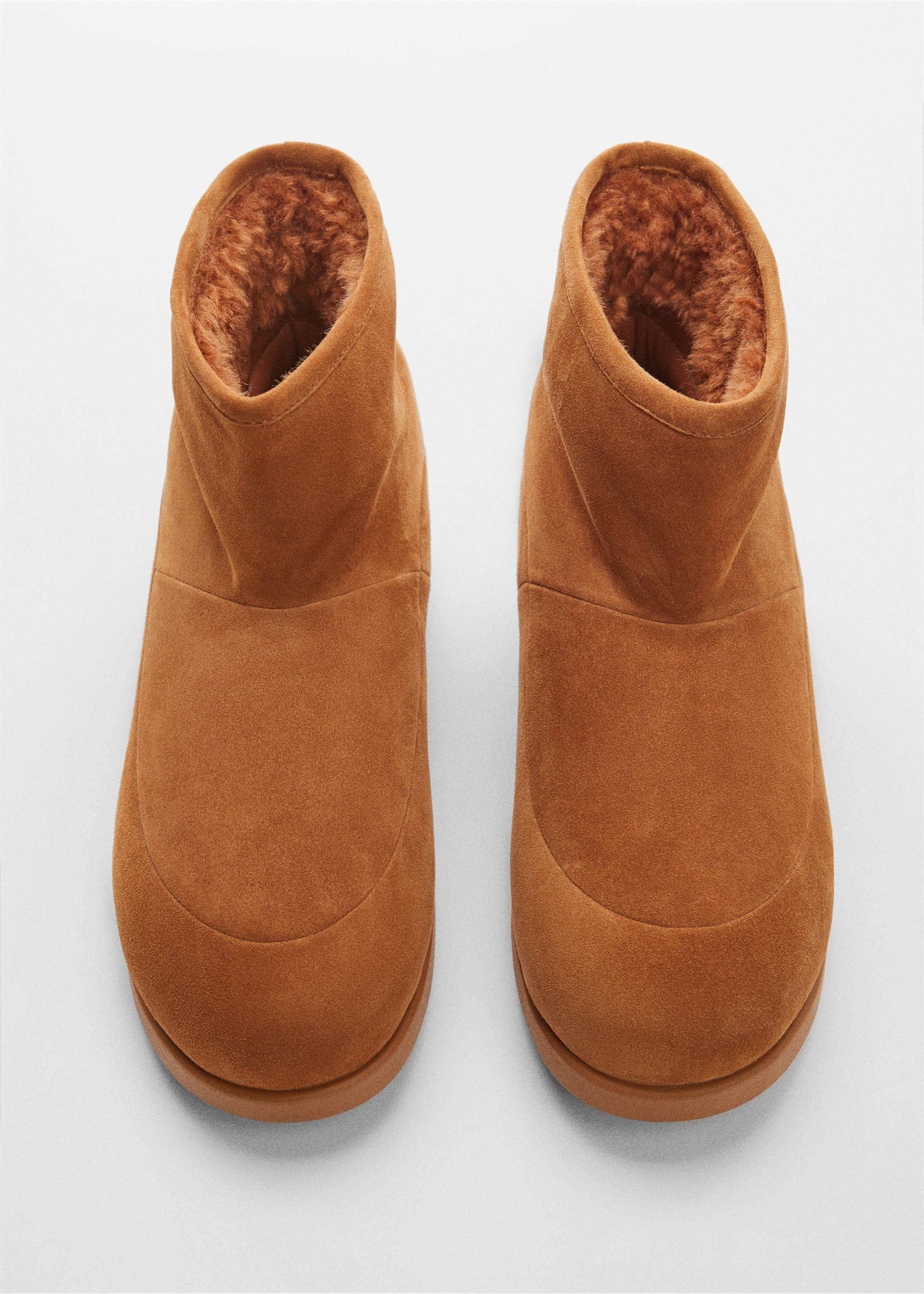 Fur-effect suede ankle boots - Details of the article 2, Tobacco Brown. Ref: 57089080-00.