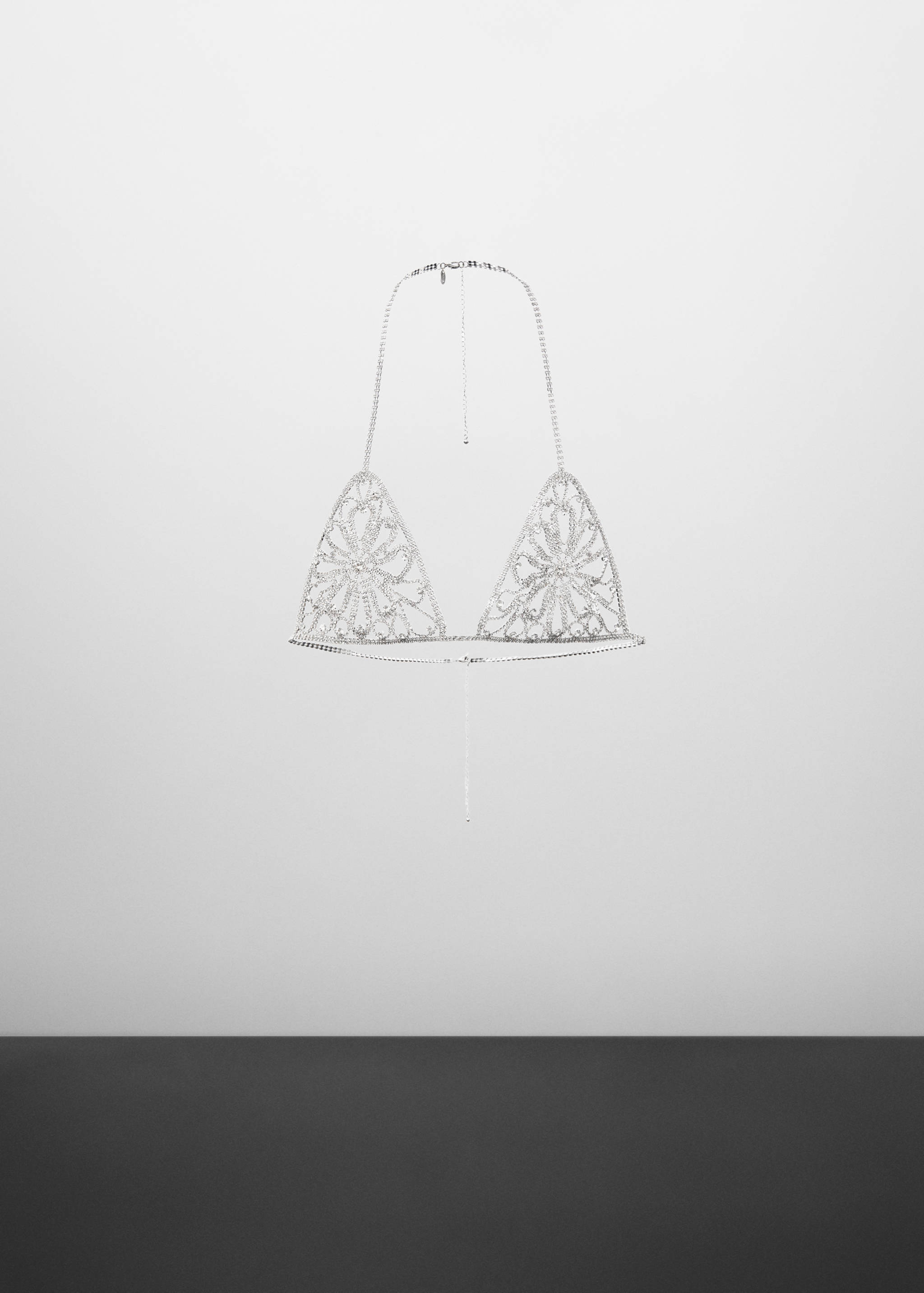 Collier corps cristaux strass - Article sans modèle