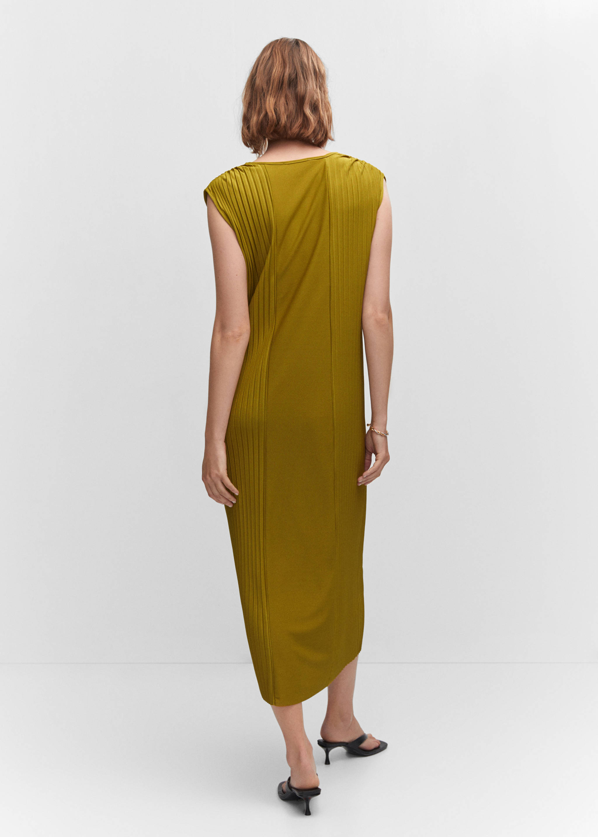 Pleated detail dress - Reverse of the article