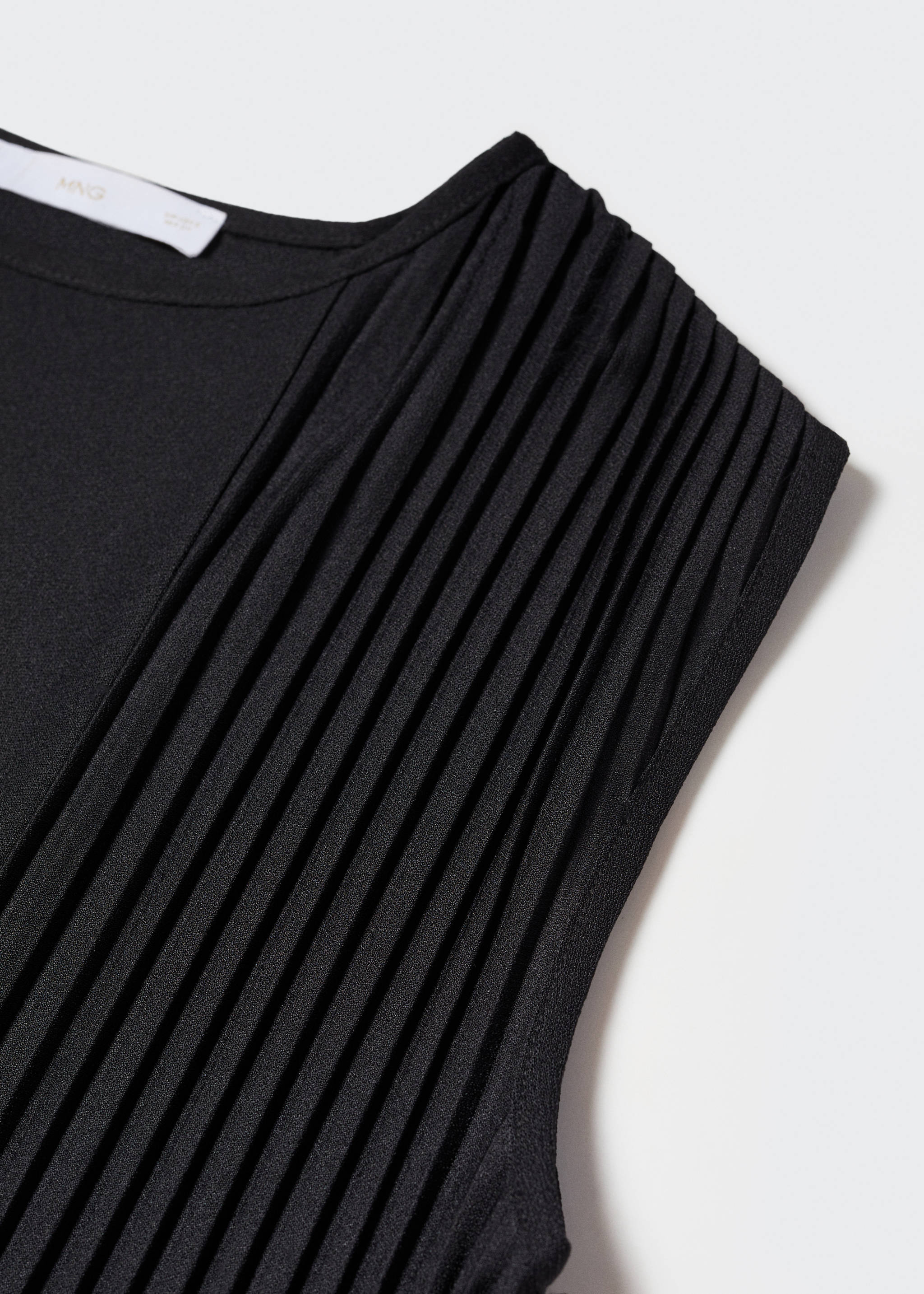 Pleated detail dress - Details of the article 8