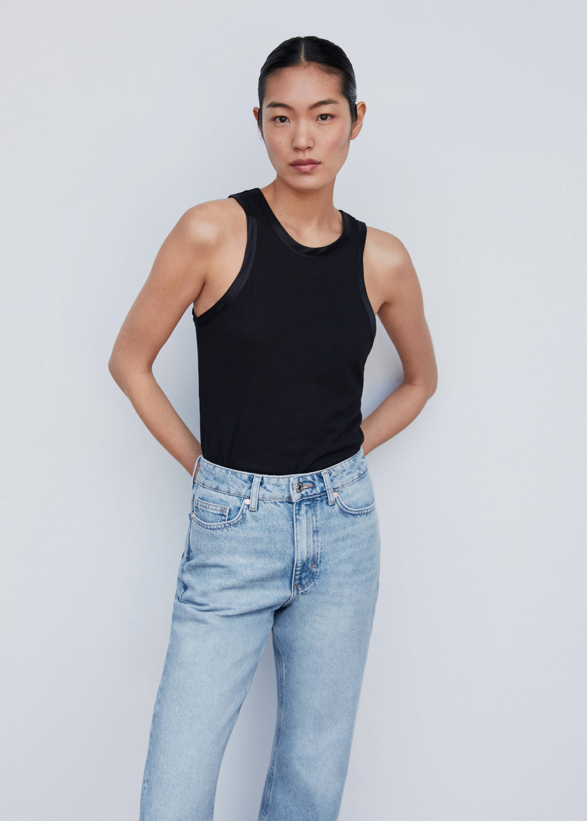 High waist straight jeans - Details of the article 1