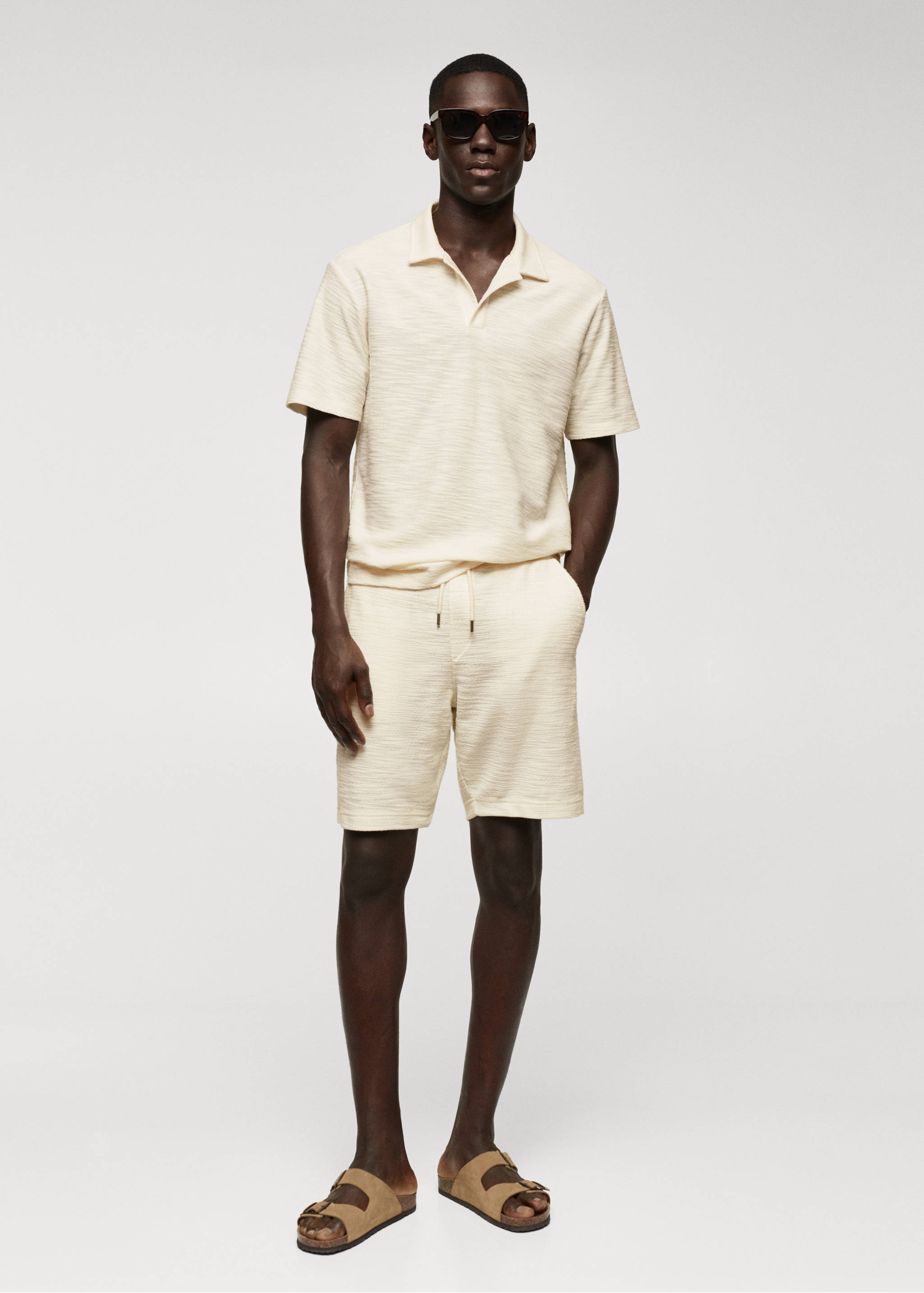 Strukturiertes Poloshirt mit Bowling-Kragen - Allgemeine Ansicht