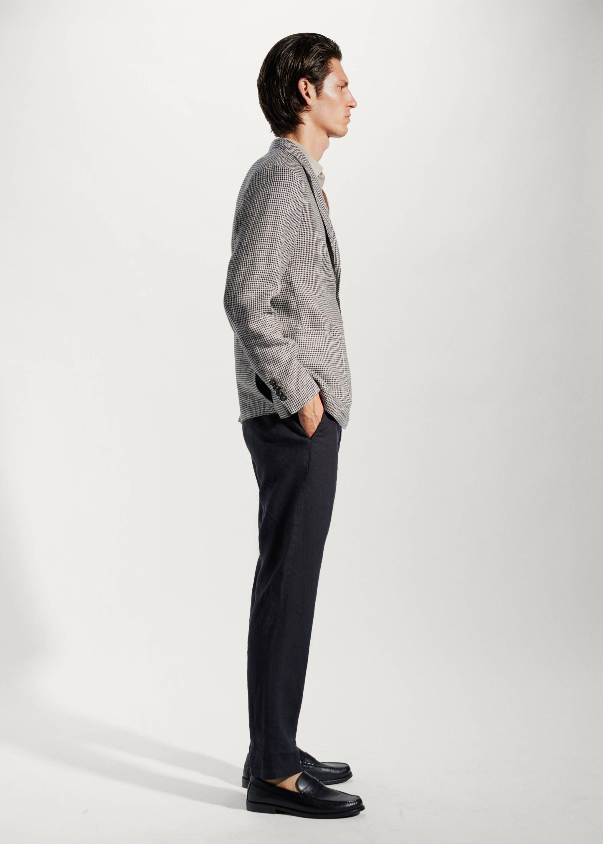 100% linen micro-houndstooth jacket - Details of the article 2, Beige. Ref: 57092509-00.