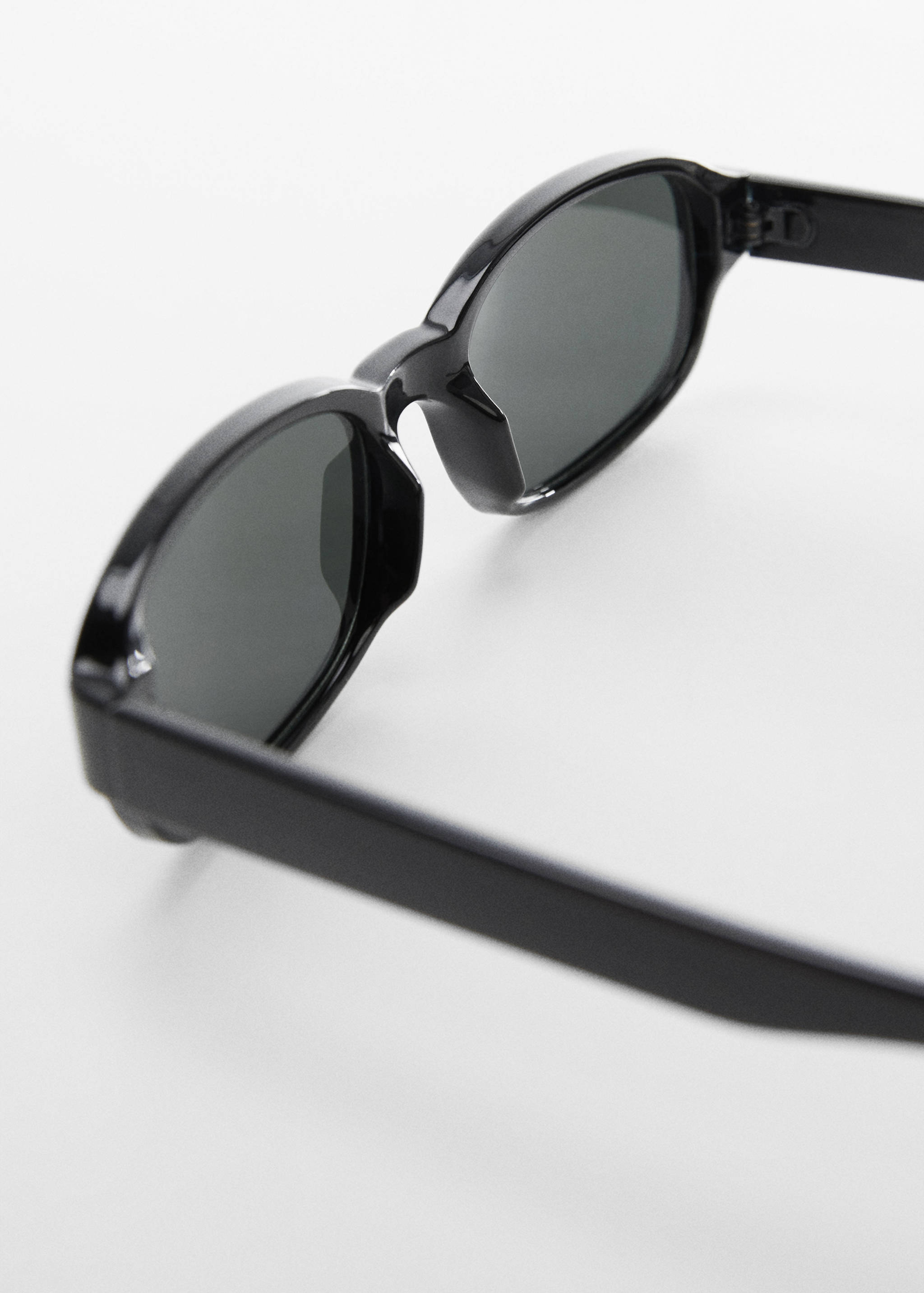 Retro sunglasses - Details of the article 1