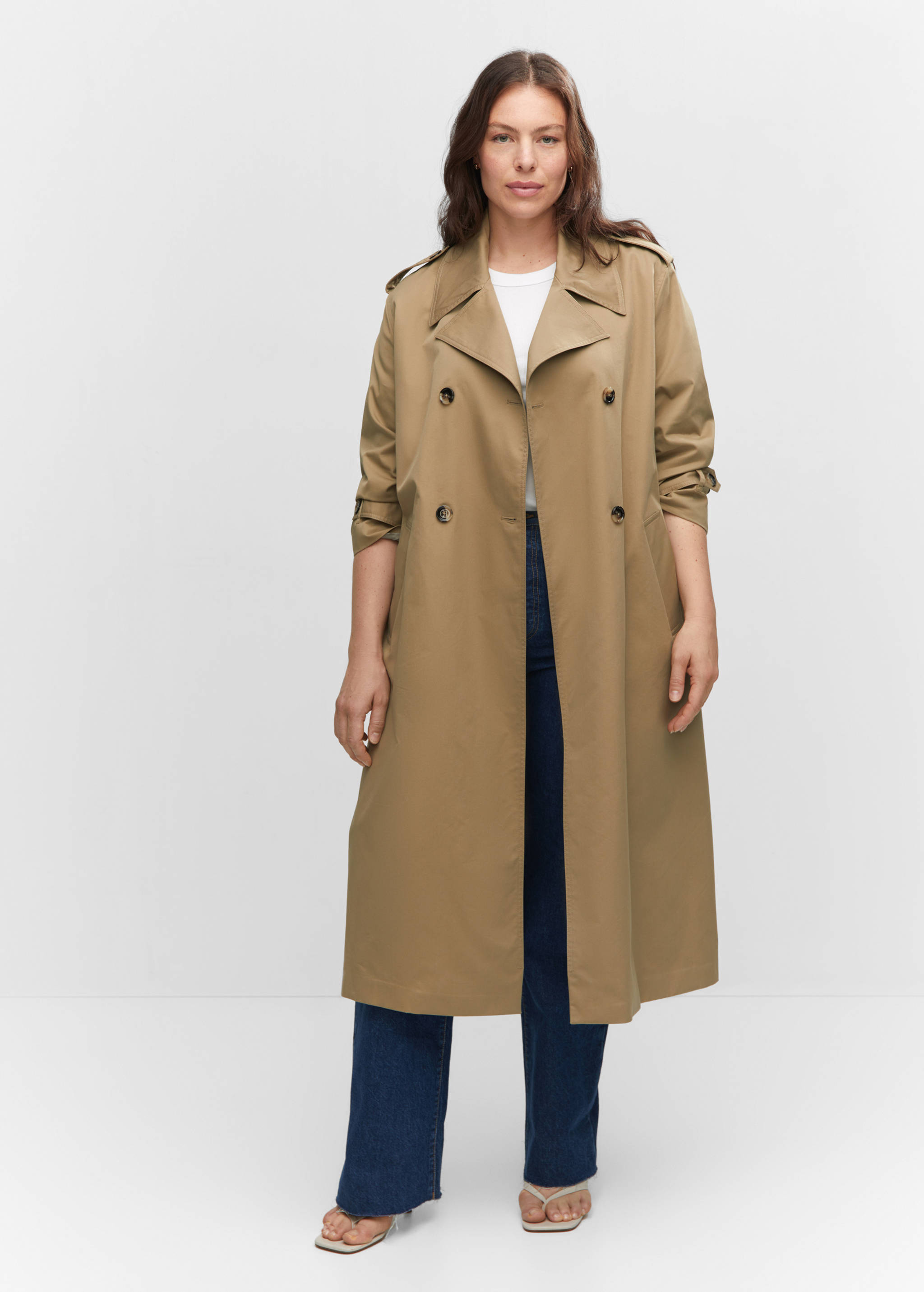 Double-breasted trench coat - Details of the article 3