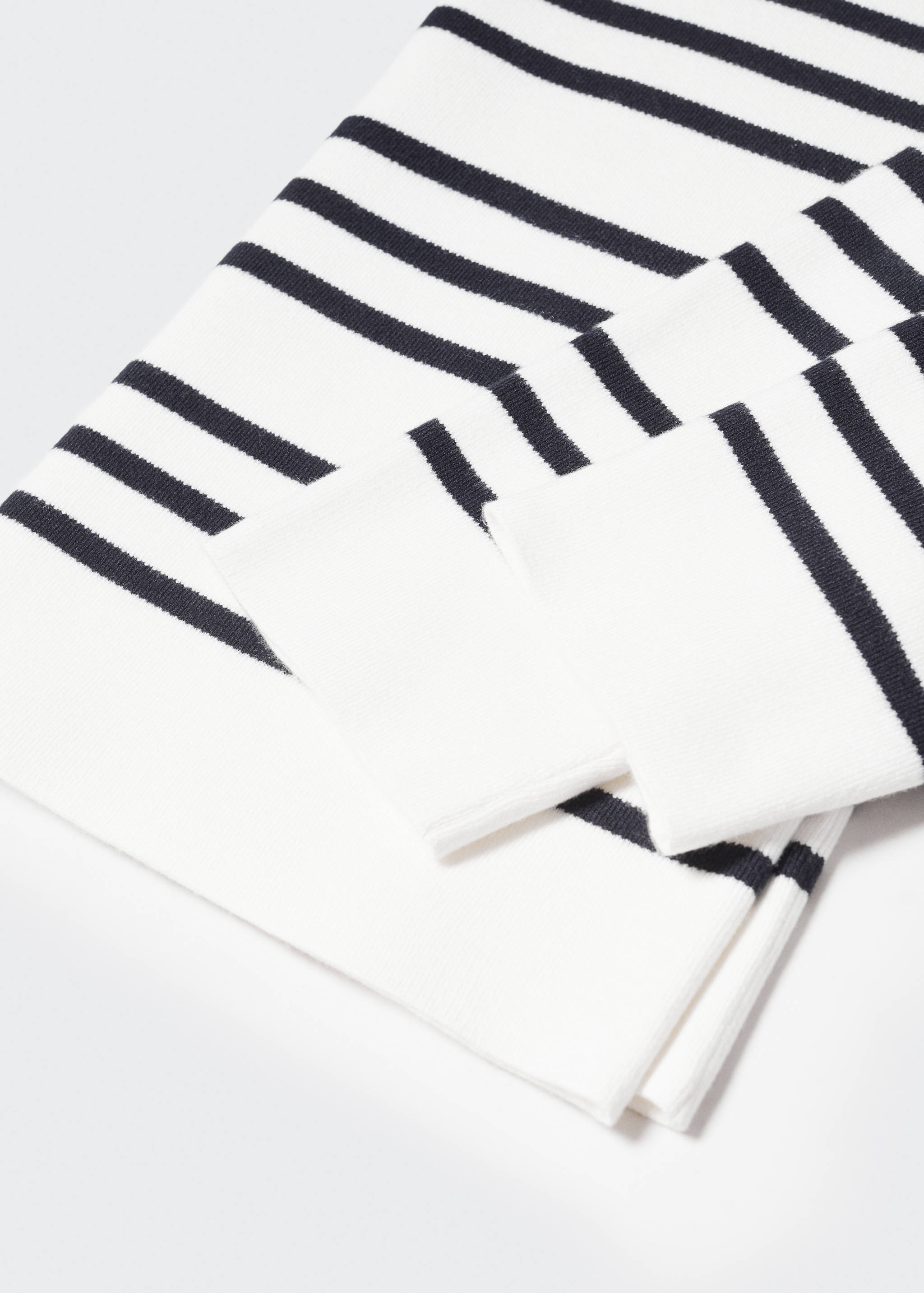 Strickpullover mit Bateau-Ausschnitt - Detail des Artikels 8