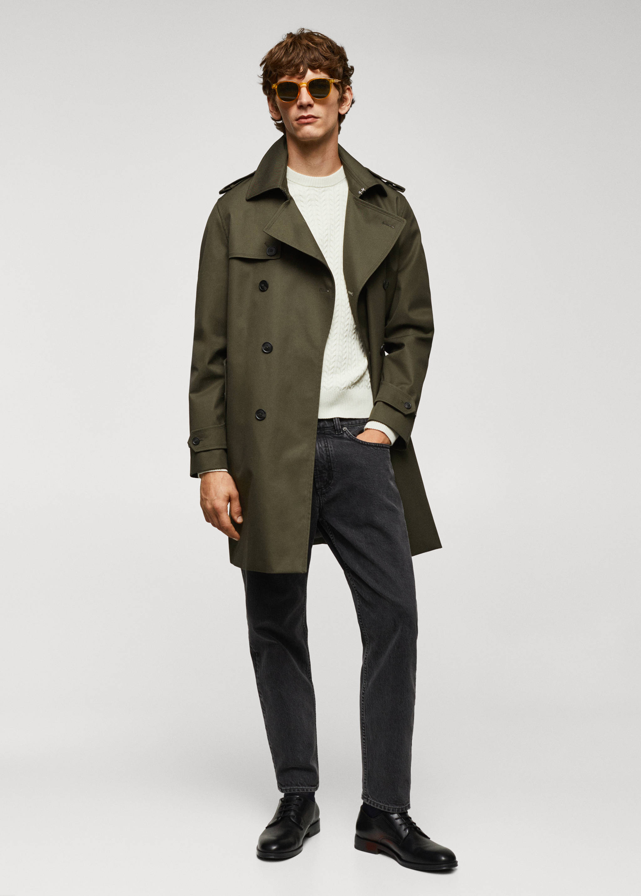 Classic water-repellent trench coat - General plane