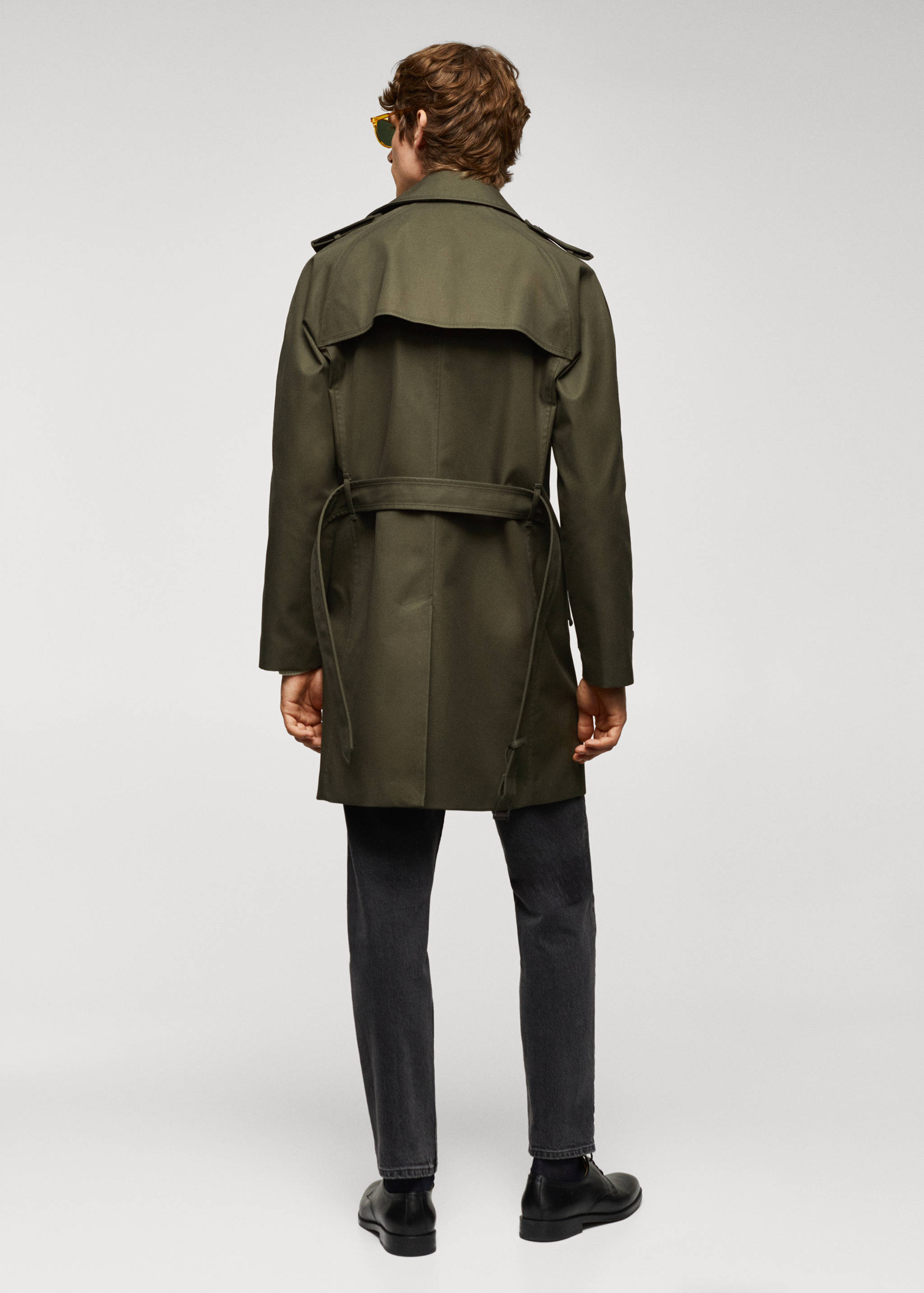 Classic water-repellent trench coat - Reverse of the article
