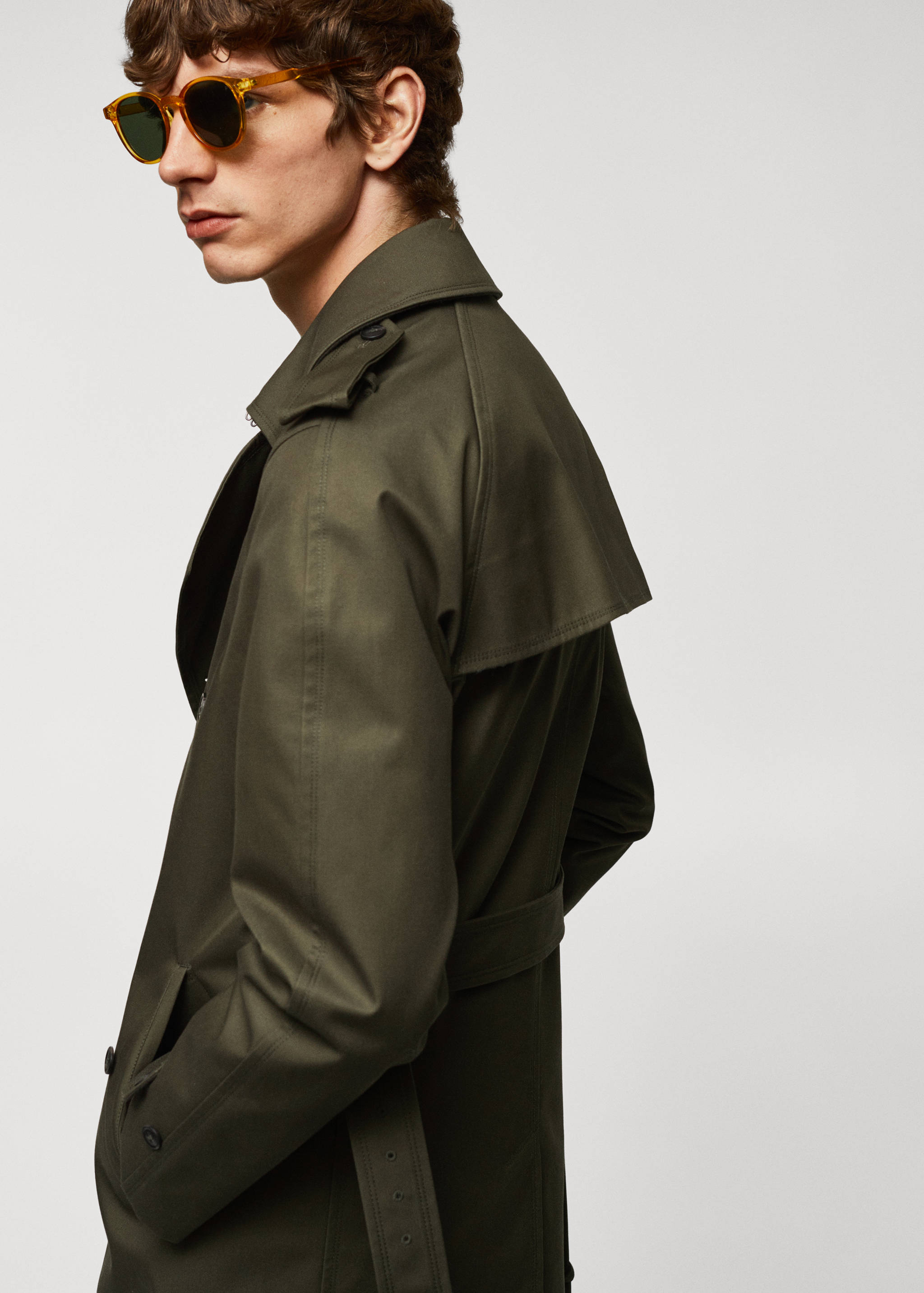 Classic water-repellent trench coat - Details of the article 4