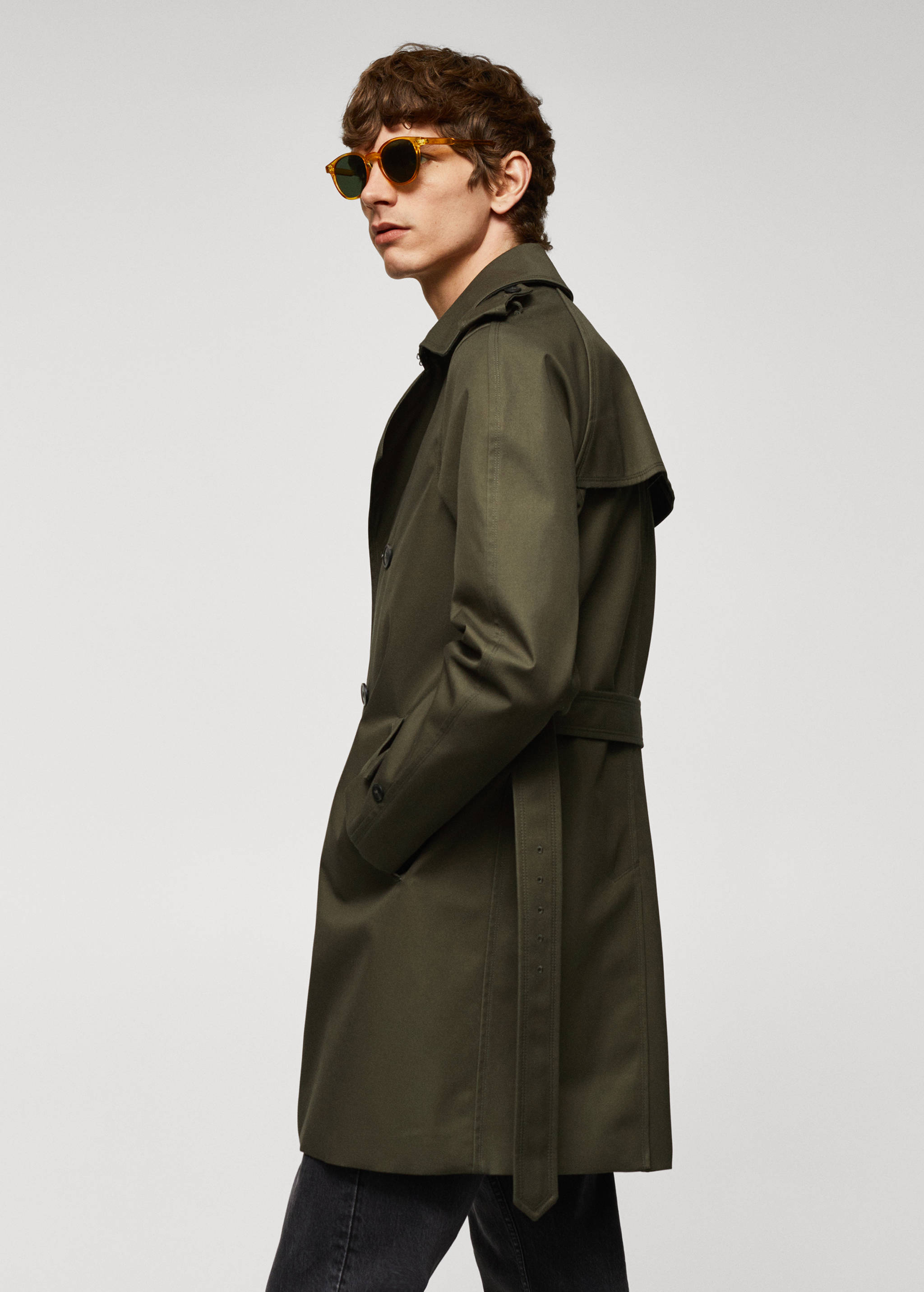 Classic water-repellent trench coat - Details of the article 2