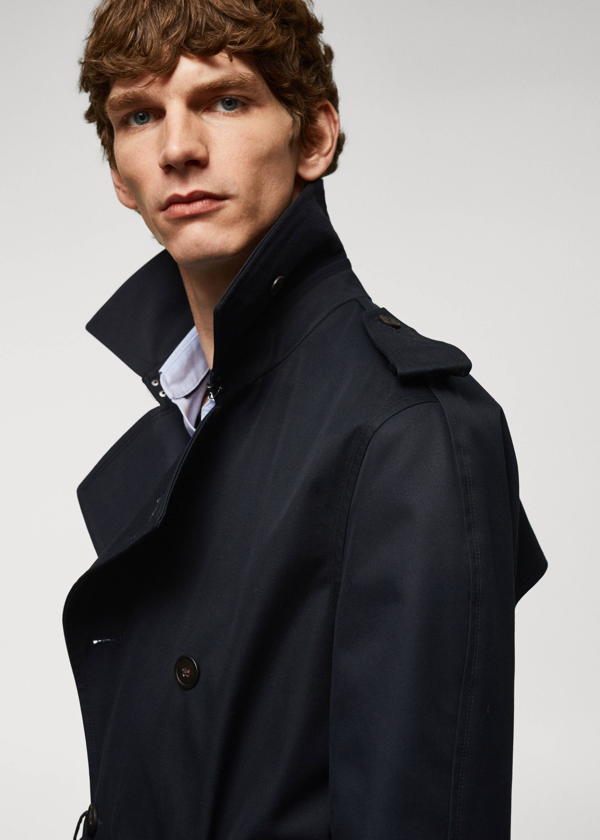 Classic water-repellent trench coat - Details of the article 4