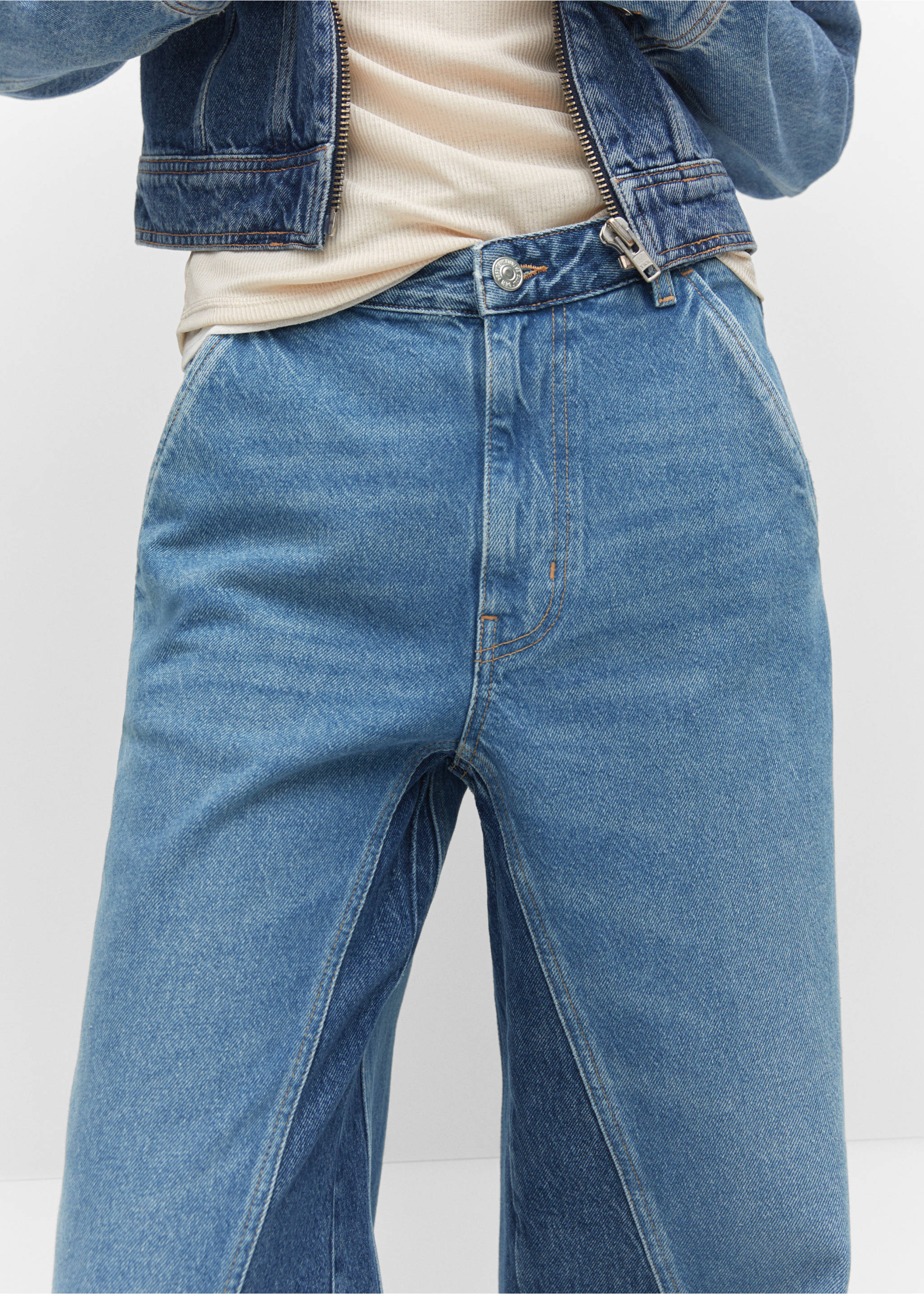 Two-tone wide leg jeans - Details of the article 4, Medium Blue. Ref: 57094779-00.