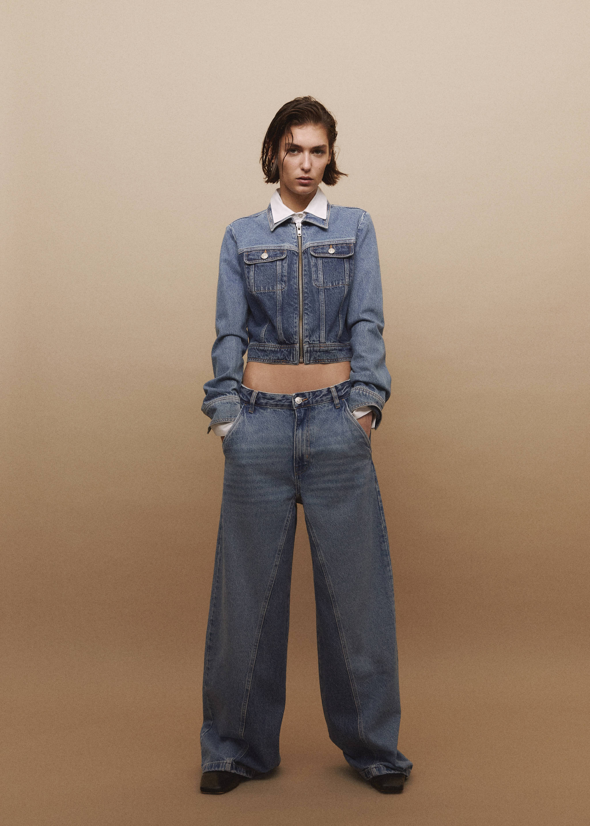 Two-tone wide leg jeans - Details of the article 7, Medium Blue. Ref: 57094779-00.
