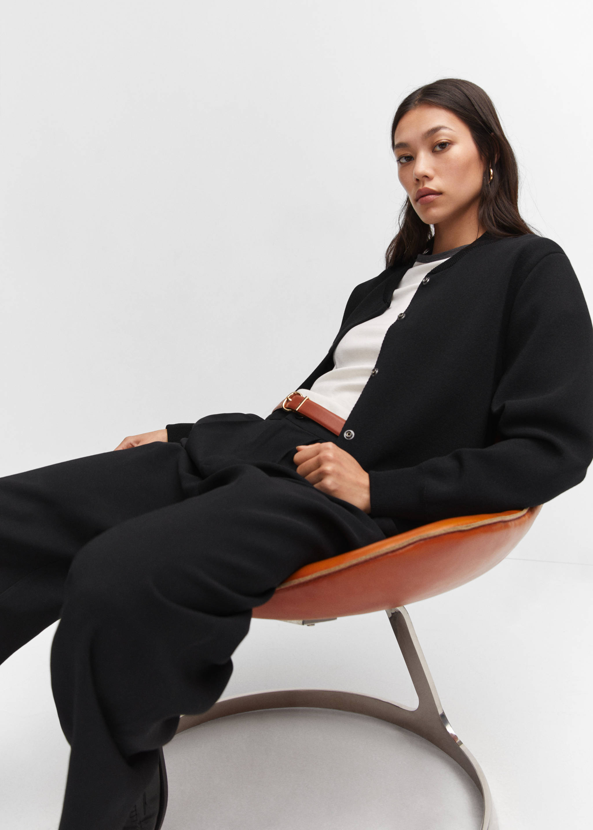 Round neck cardigan - Details of the article 2