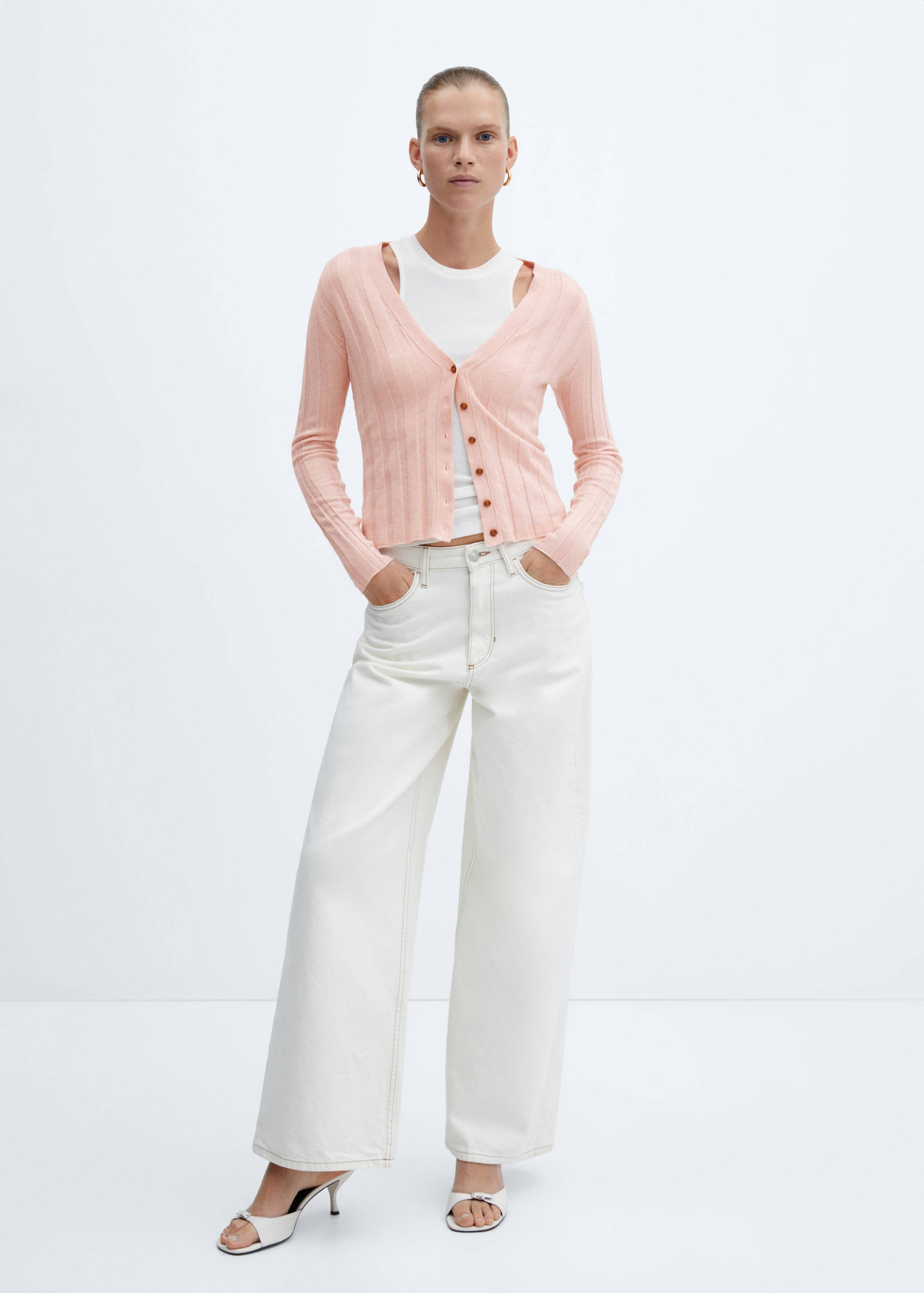 Buttoned ribbed cardigan - General plane